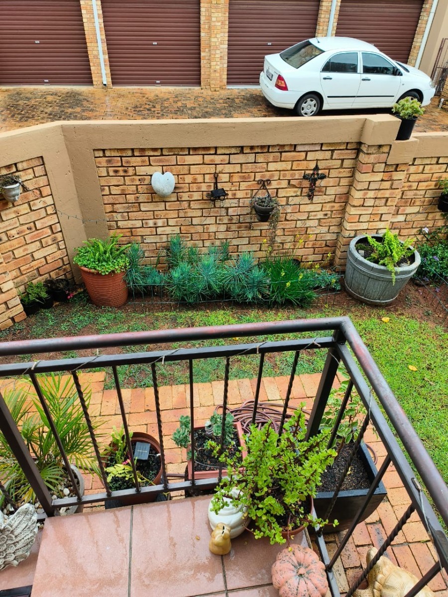 Duplex for rent in Wilgeheuwel, Roodepoort