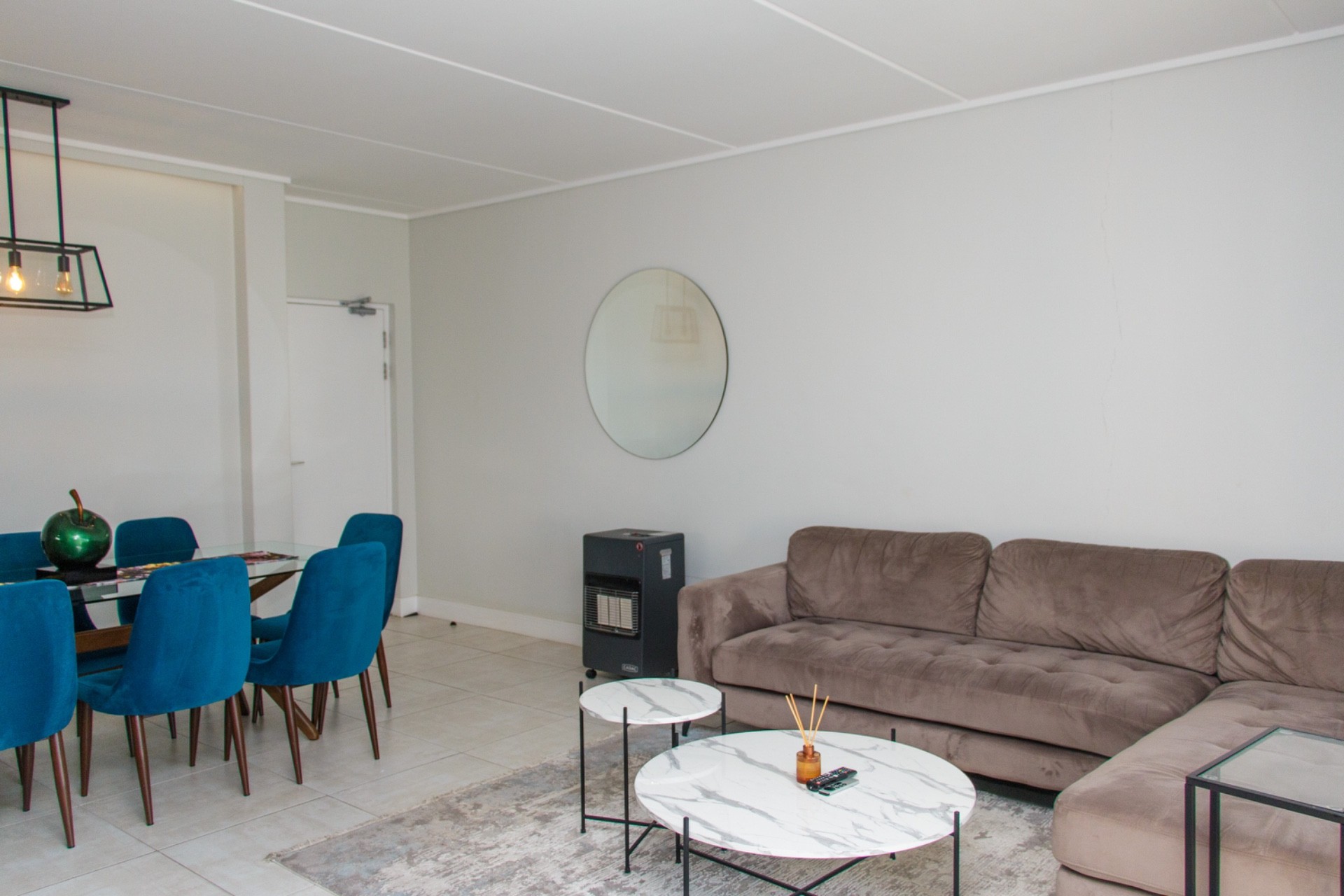 Apartment for sale in Waterfall, Midrand, 119 m²