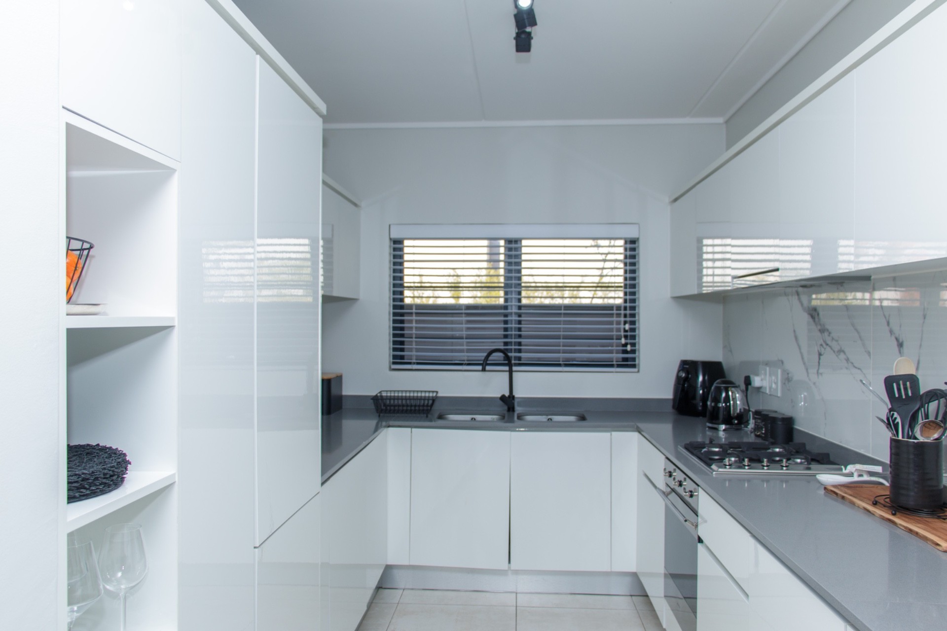 Apartment for sale in Waterfall, Midrand, 119 m²