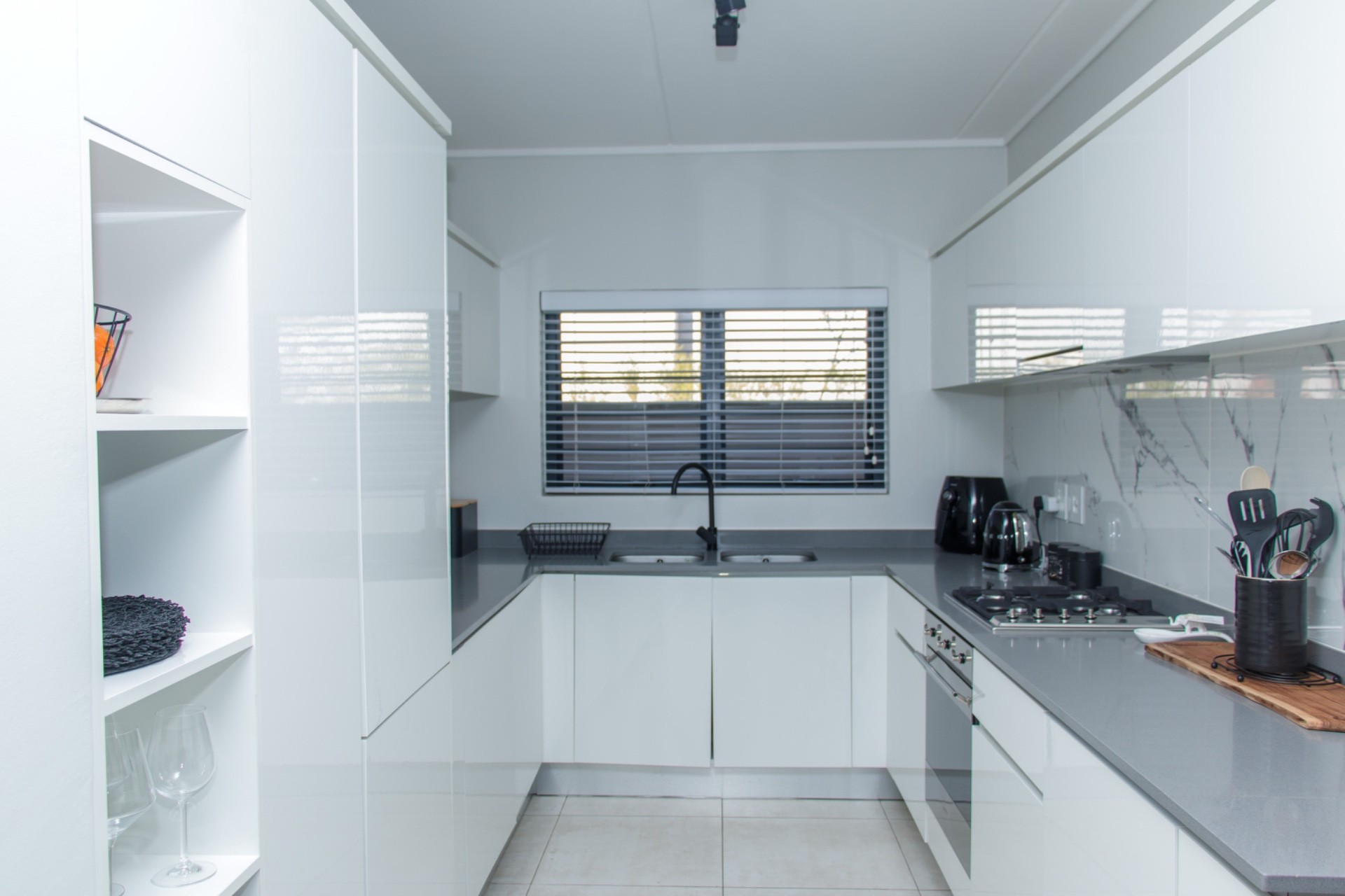 Apartment for sale in Waterfall, Midrand, 119 m²