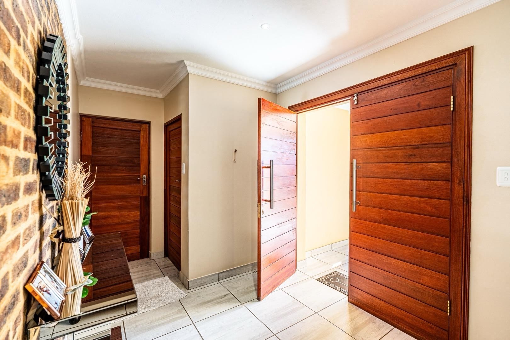 House for sale in Olympus AH, Pretoria, 500 m²
