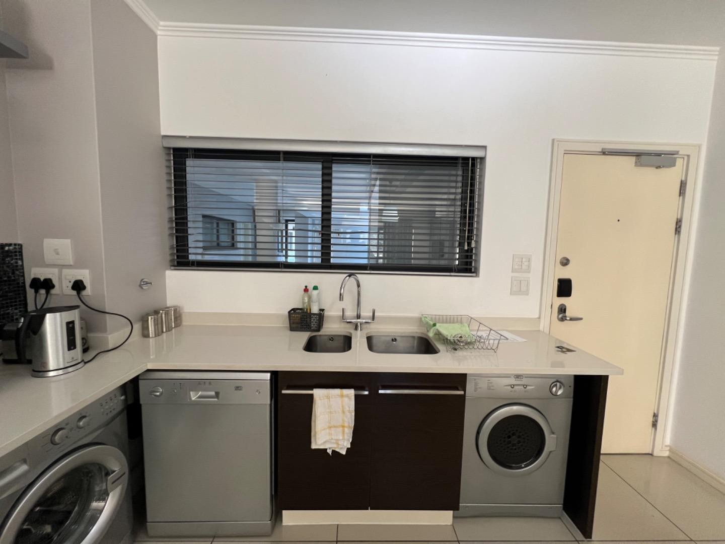 Apartment for sale in Sandton Central, Sandton, 105 m²