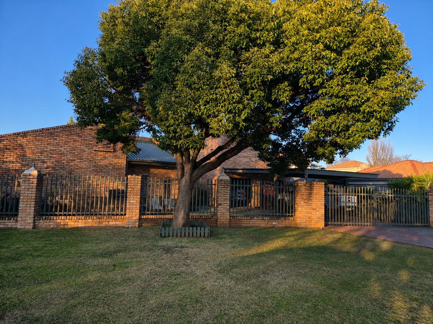 House for sale in Grimbeeck Park, Potchefstroom, North West, 1338 m²