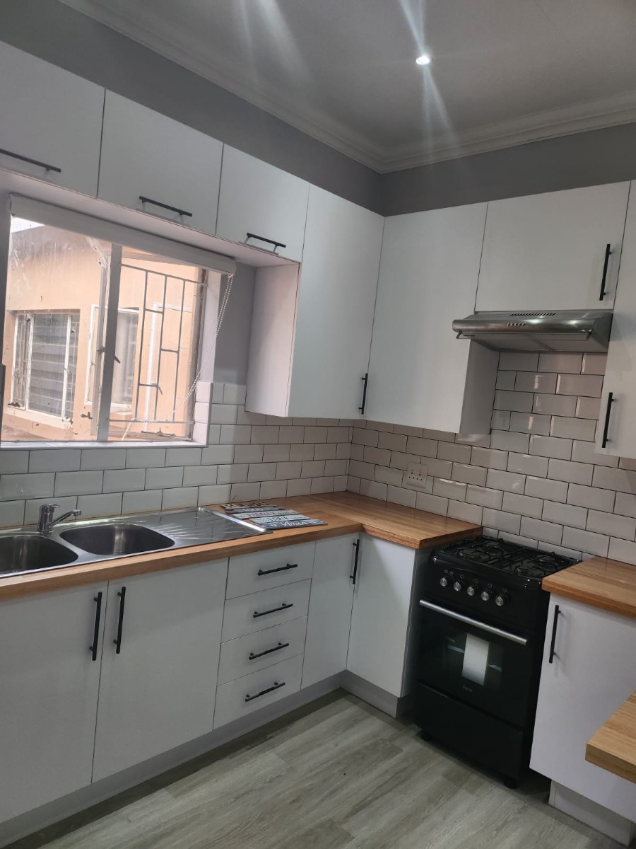 Apartment for sale in Selection Park, Springs, 43 m²