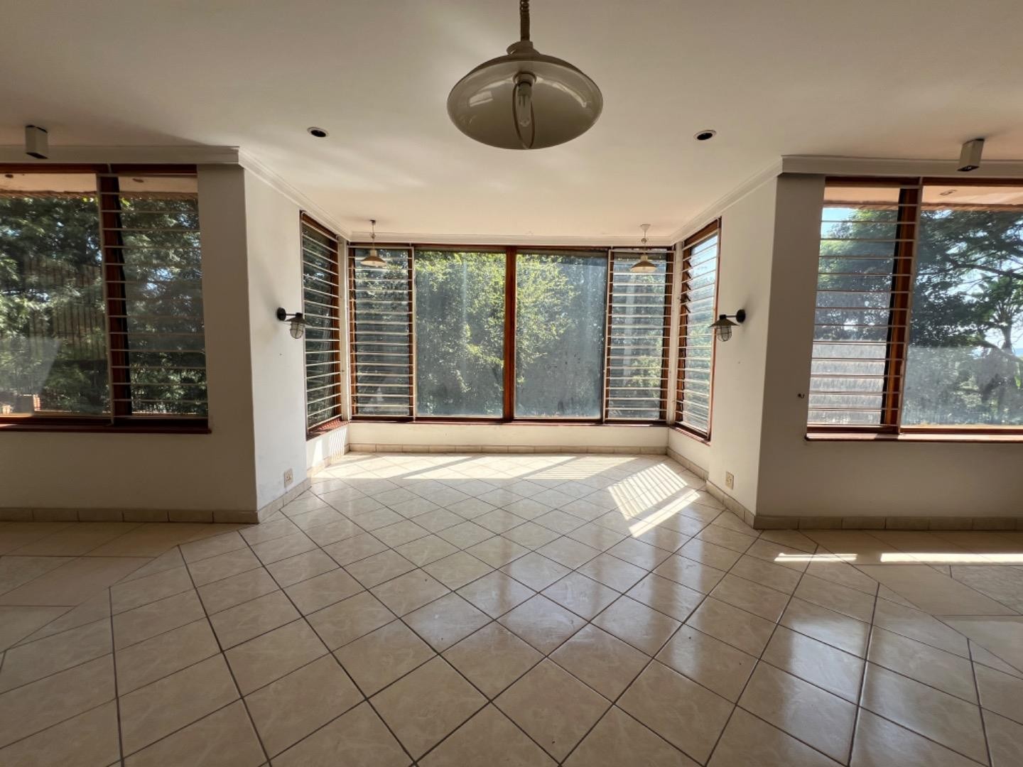 House for sale in Silverton, Pretoria, 1487 m²