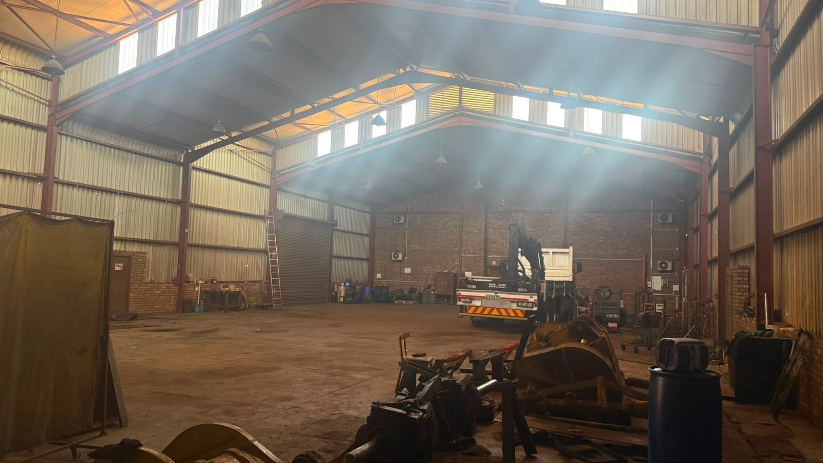 Industrial Property for rent in SAE Business Park, Middelburg, 978 m²