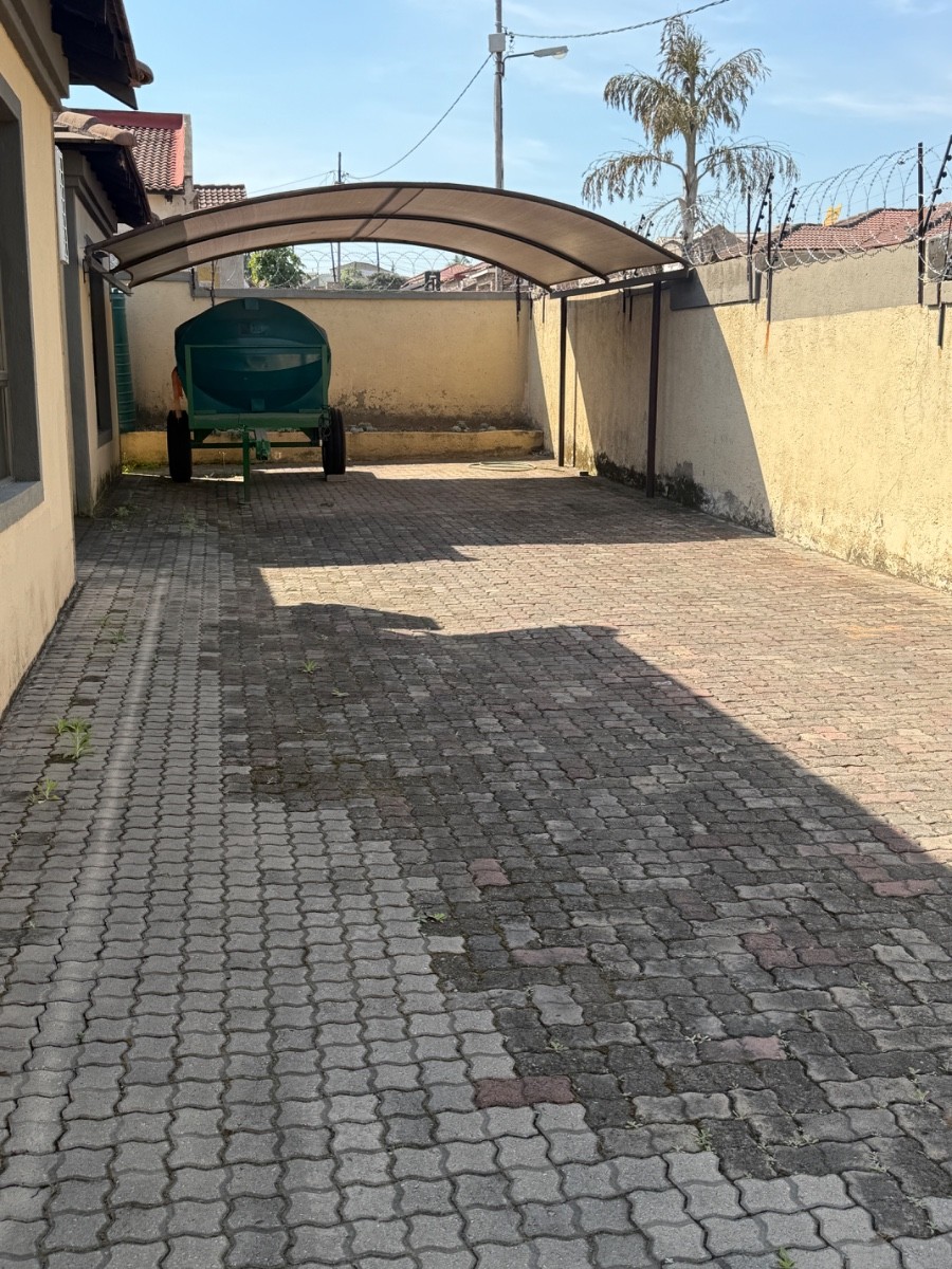 Room for rent in Tekwane South, Tekwane, Nelspruit, 132 Tekwane south (13th floor), Tekwane south, 13 Tekwane south, Tekwane South, Tekwane, Nelspruit, Mpumalanga