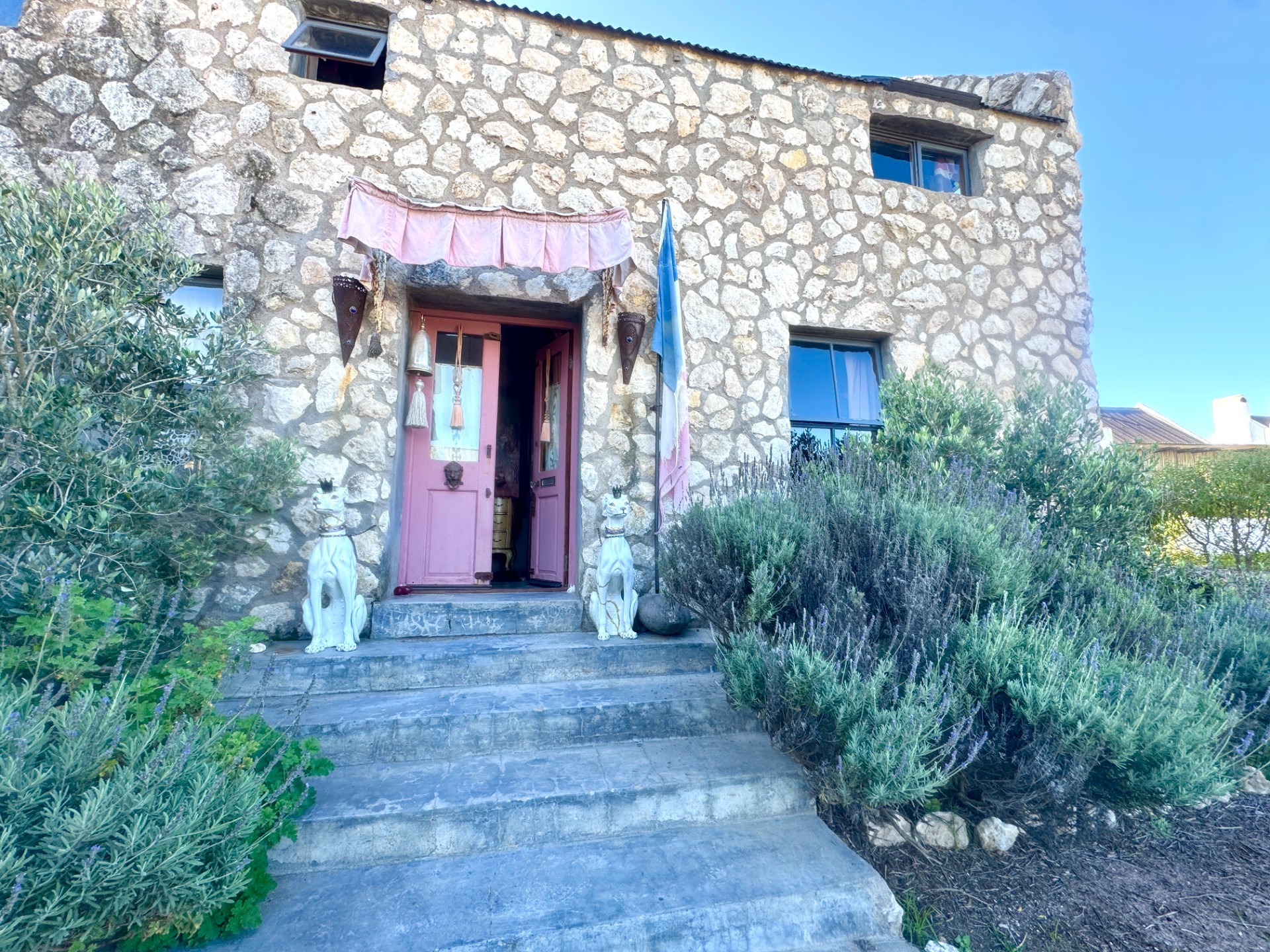House for sale in Jacobsbaai, 1131 m²