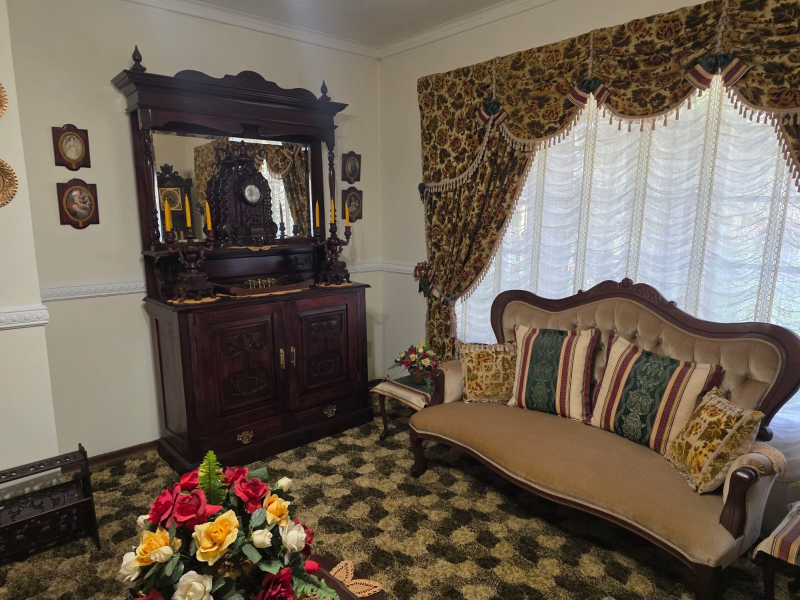Prestigious Family Home with Exceptional Airbnb and Guesthouse Potential
