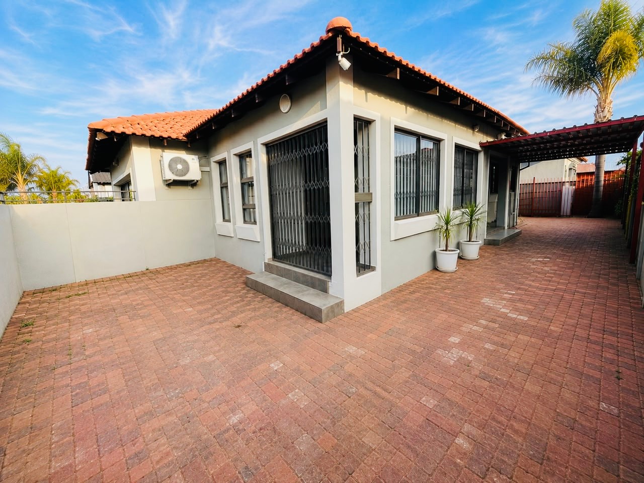 House for sale in The Orchards, Akasia, 314 m²