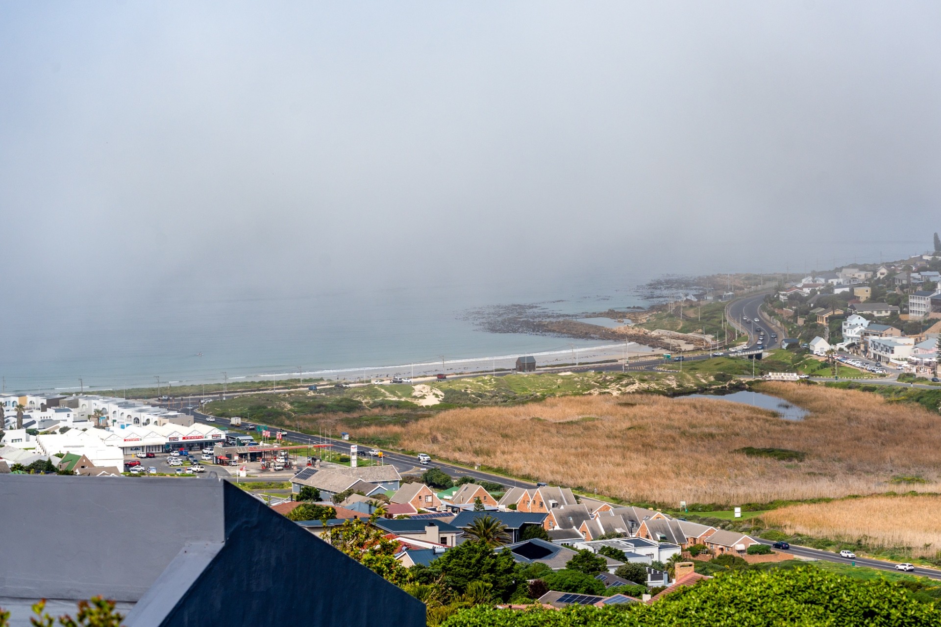 Charming Cottage To Rent in Glencairn Heights, Simons Town