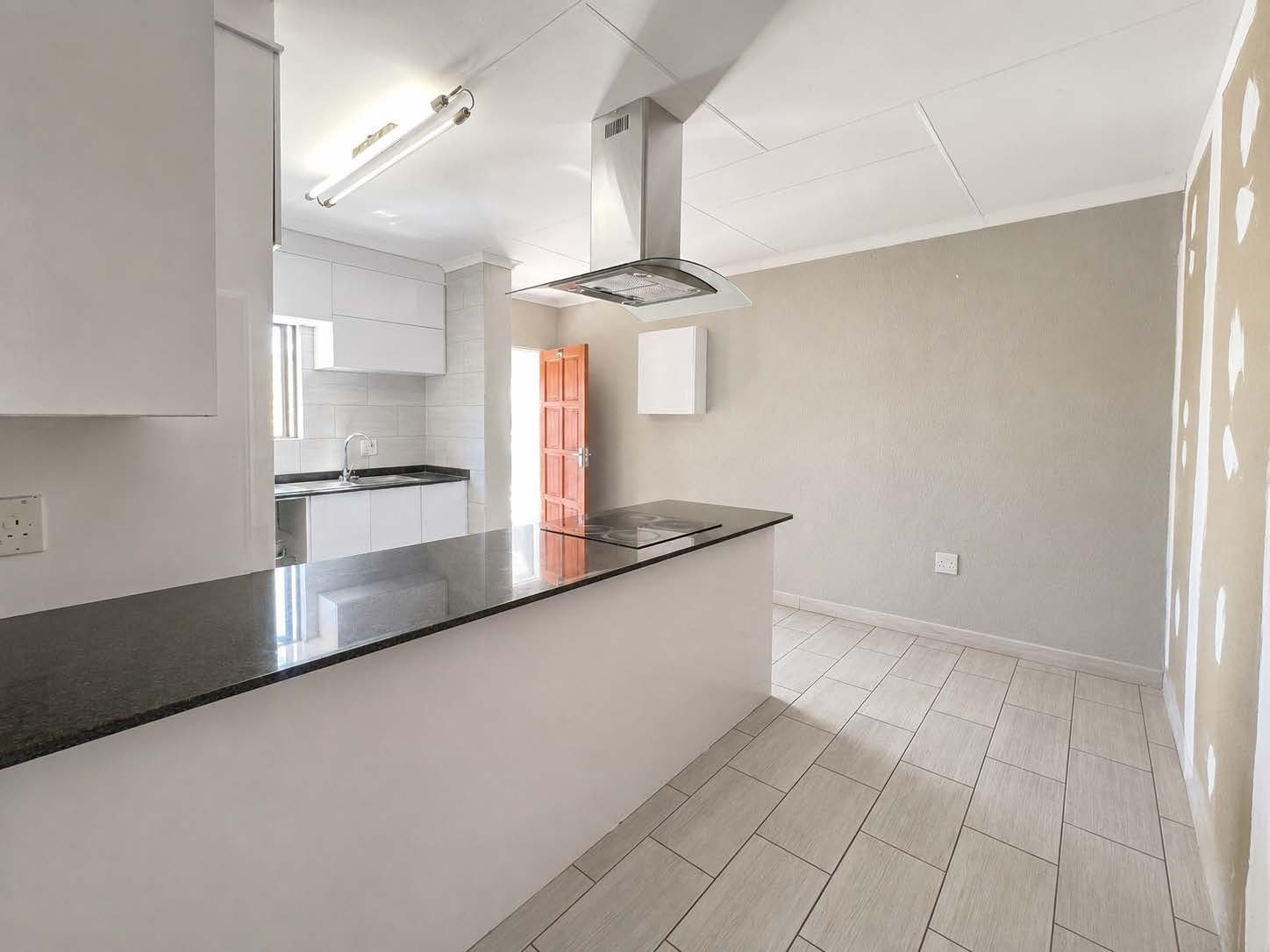 Apartment for sale in Stonehenge, Nelspruit, 83 m²