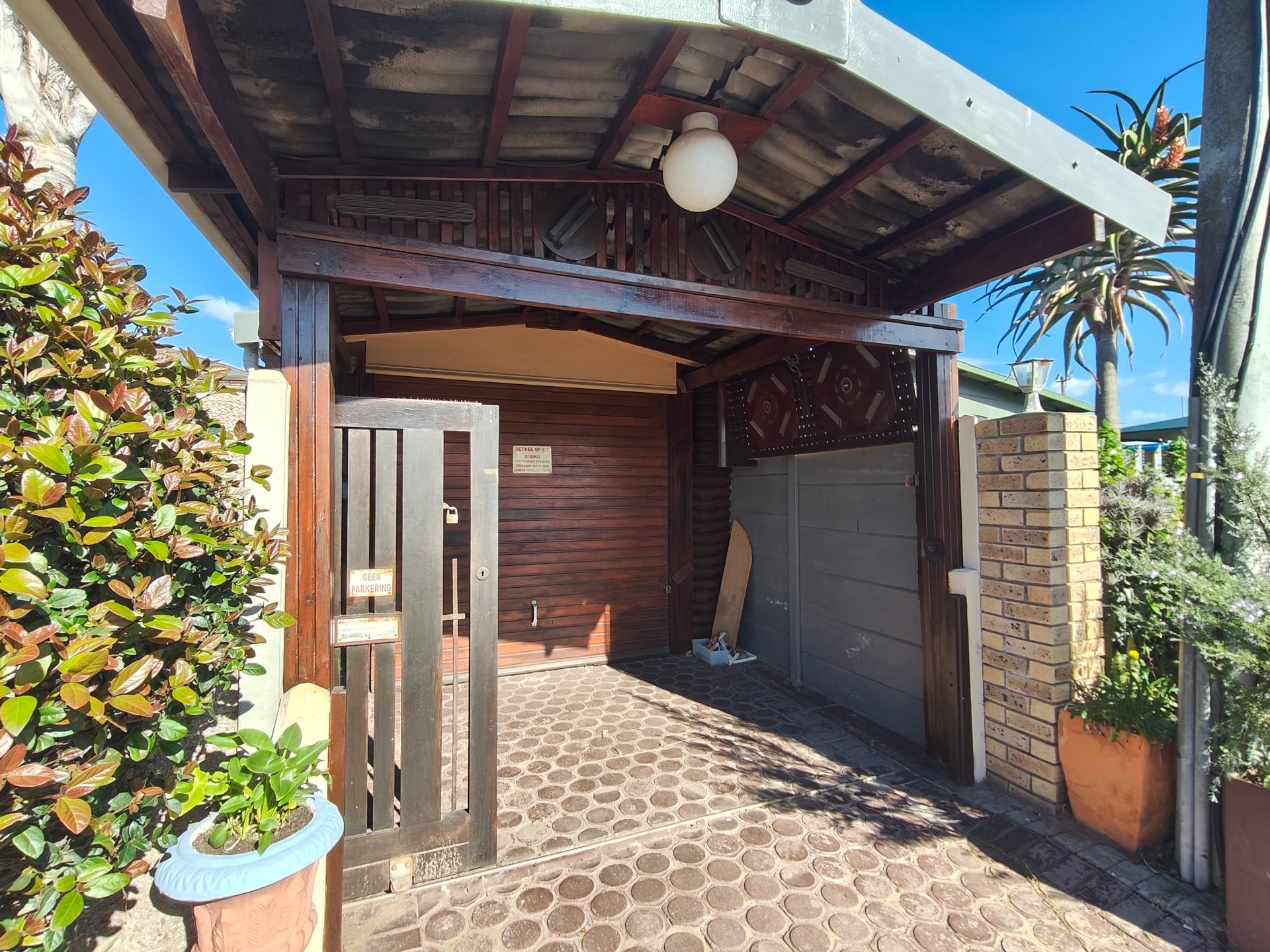 Duplex apartment for rent in CBD