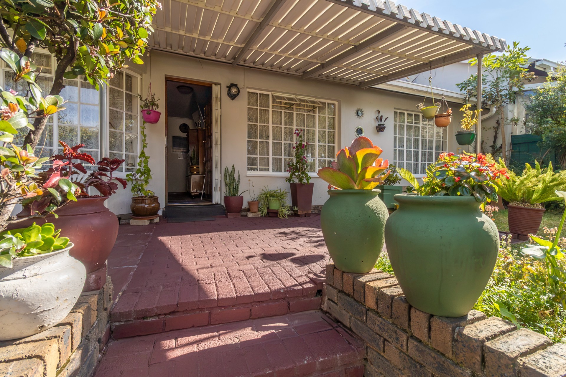 Townhouse for sale in Bryanston, Sandton, 101 m²