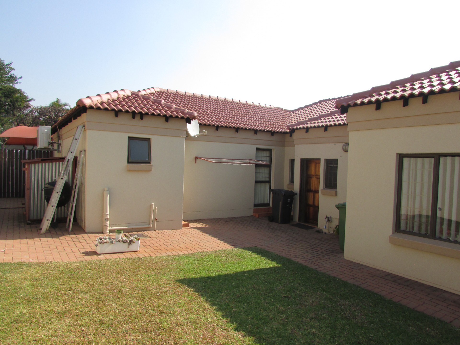 Duet for sale in Ninapark, Akasia, 176 m²