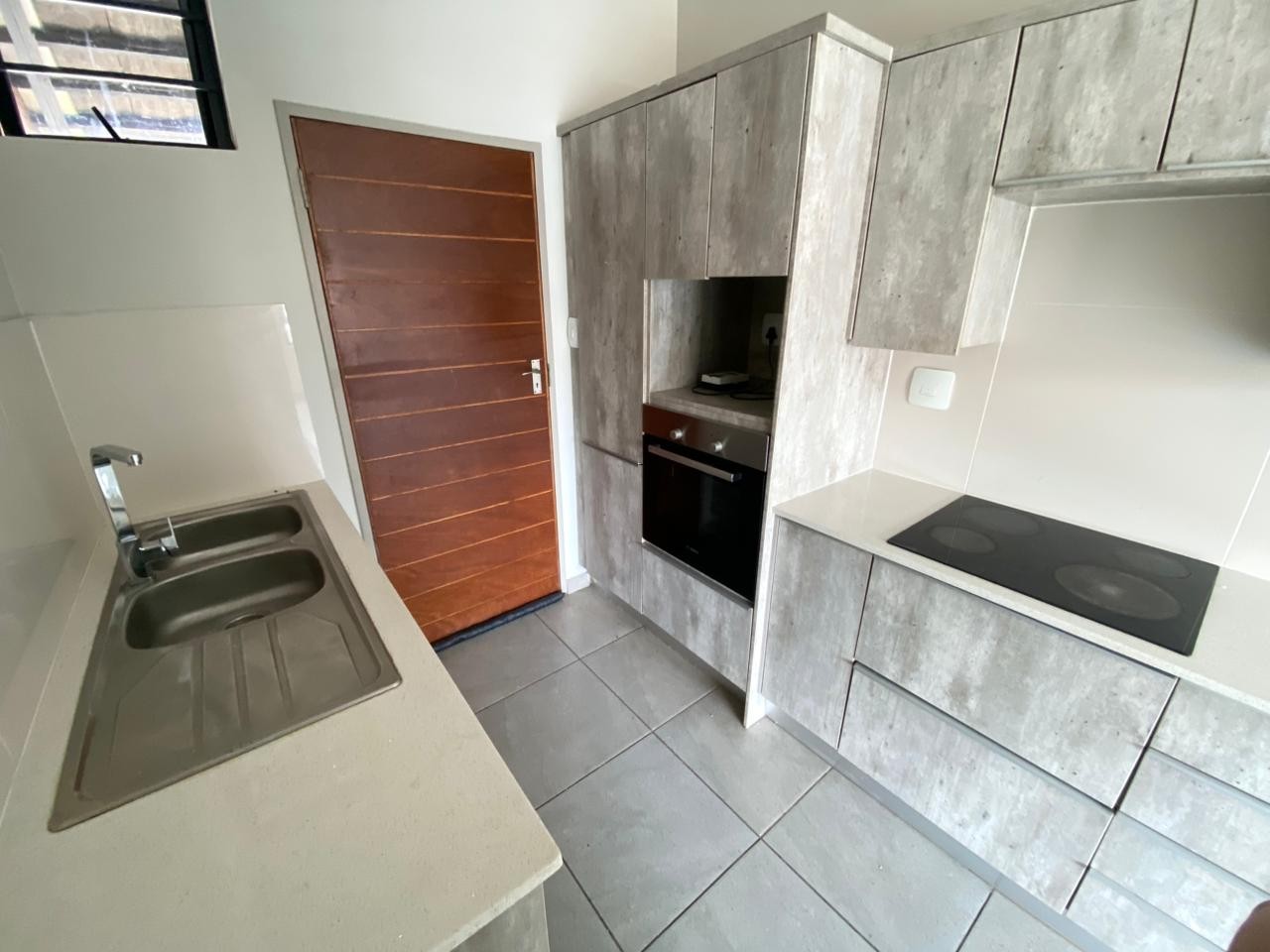 Apartment for sale in Amberfield, Centurion, 58 m²