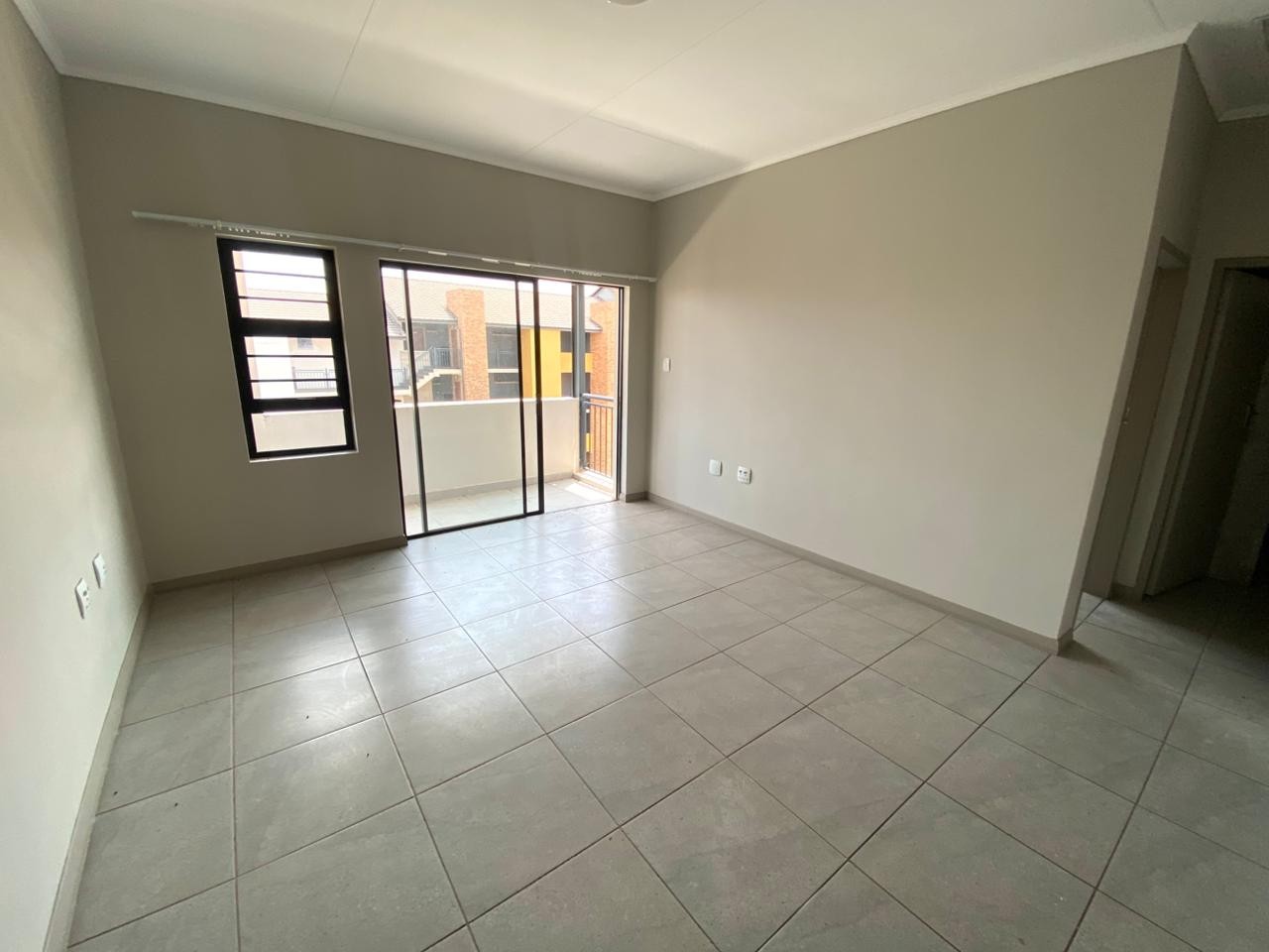 Apartment for sale in Amberfield, Centurion, 58 m²