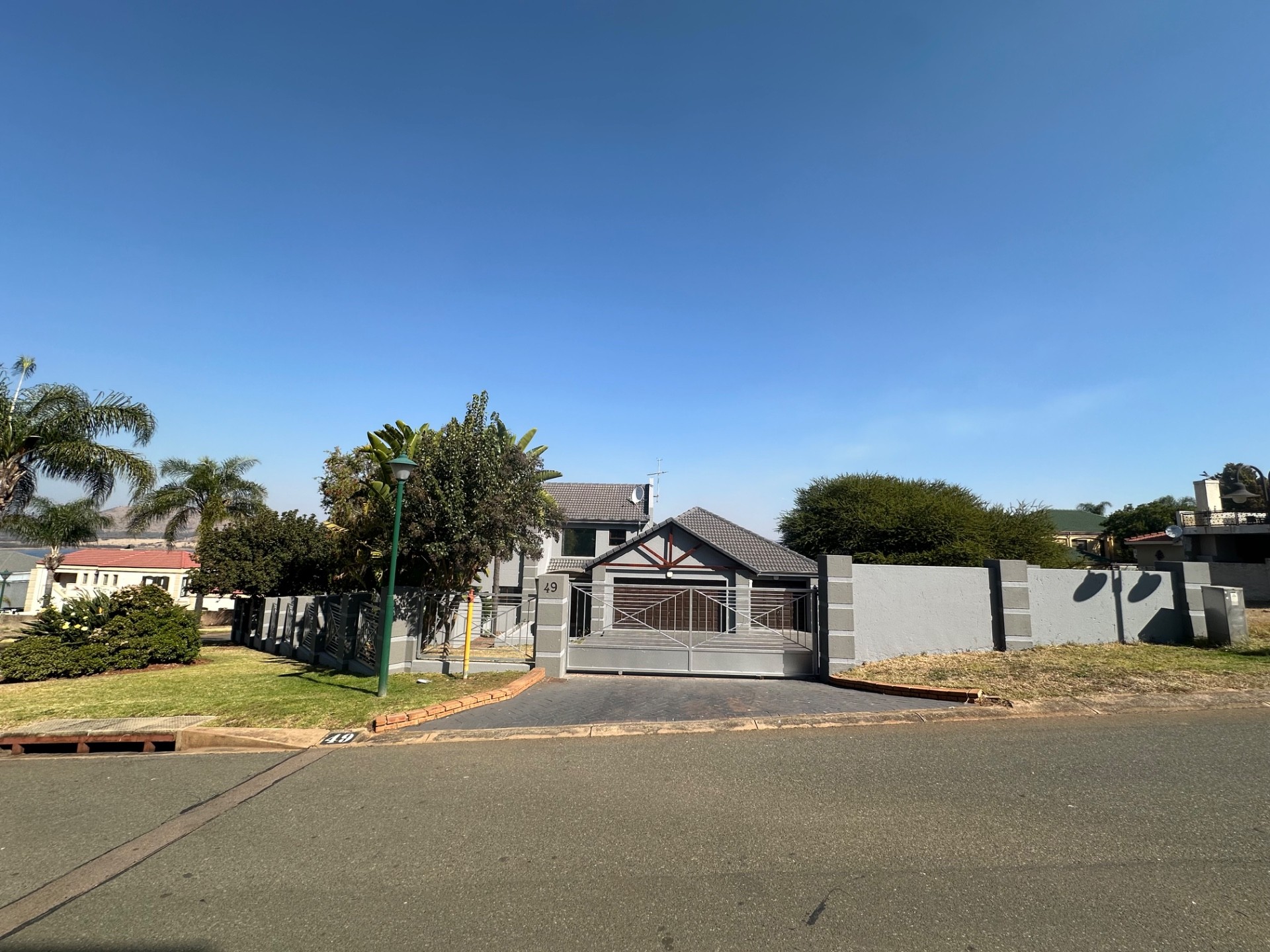 House for sale in Kosmos Ridge, Hartbeespoort, North West