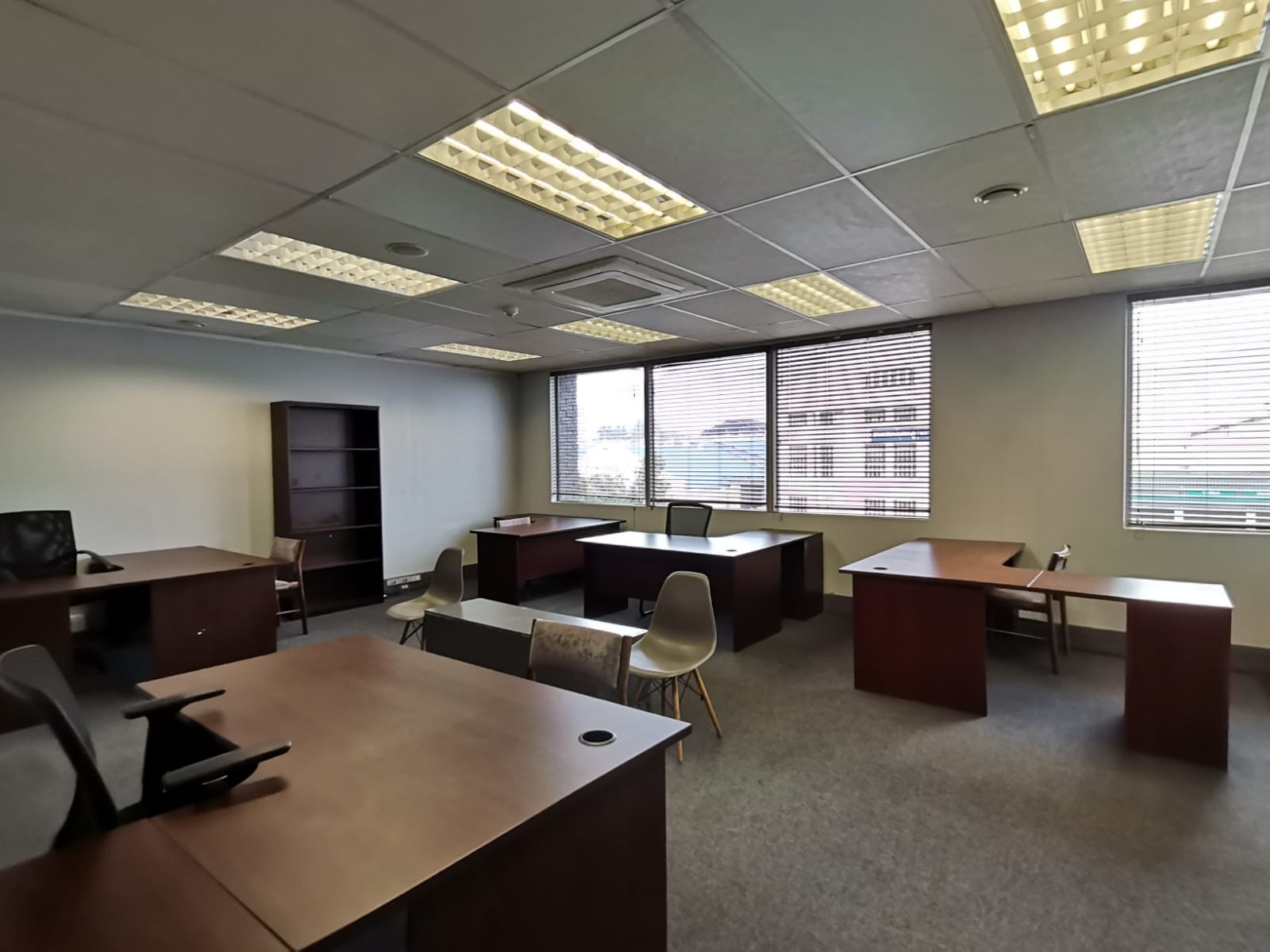75m² Office Space to Let in Paarl 3