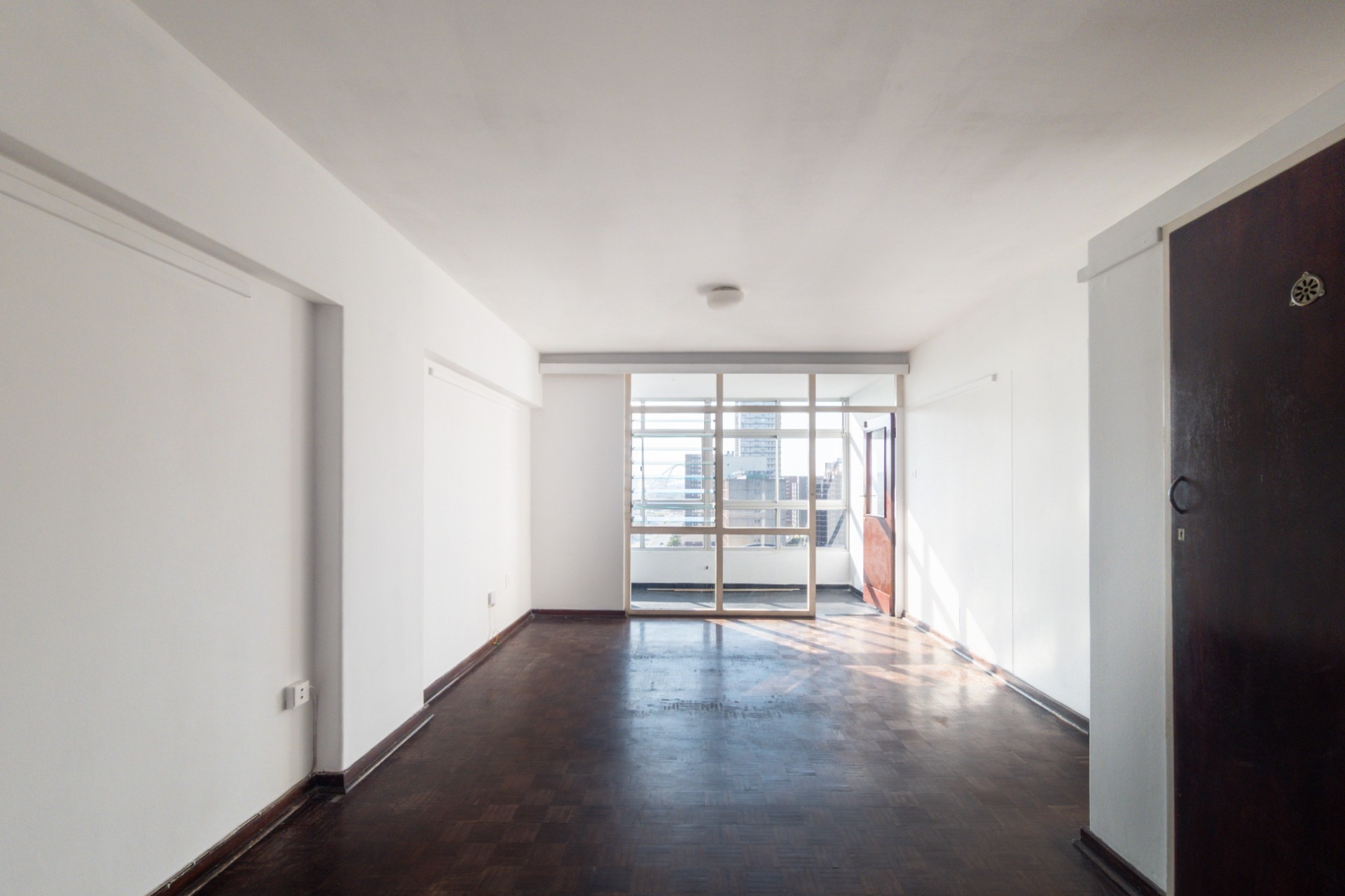 Apartment for sale in North Beach, Durban, KwaZulu Natal, 66 m²
