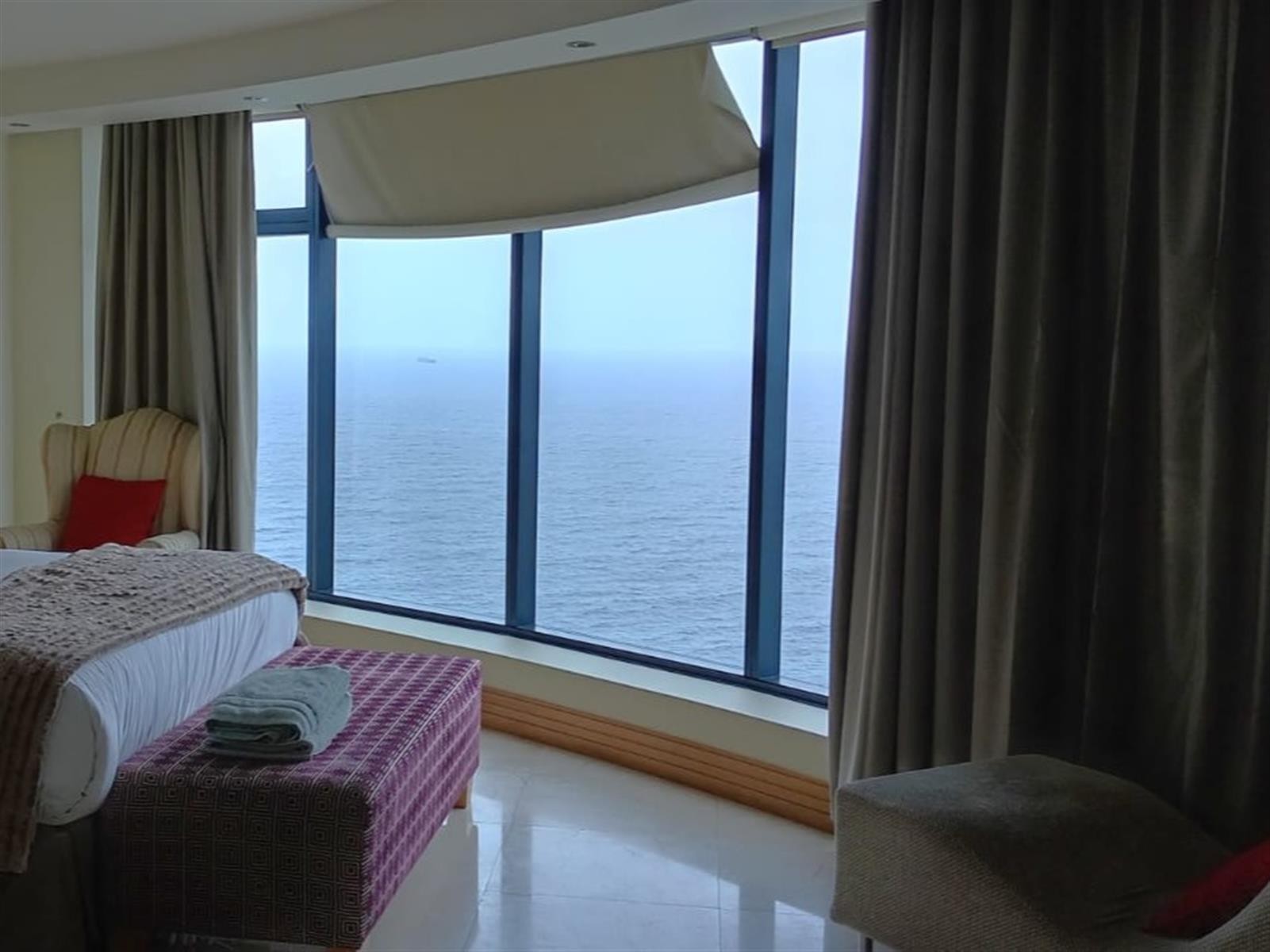 Umhlanga Rocks Pearls Penthouse Available For Rent 5