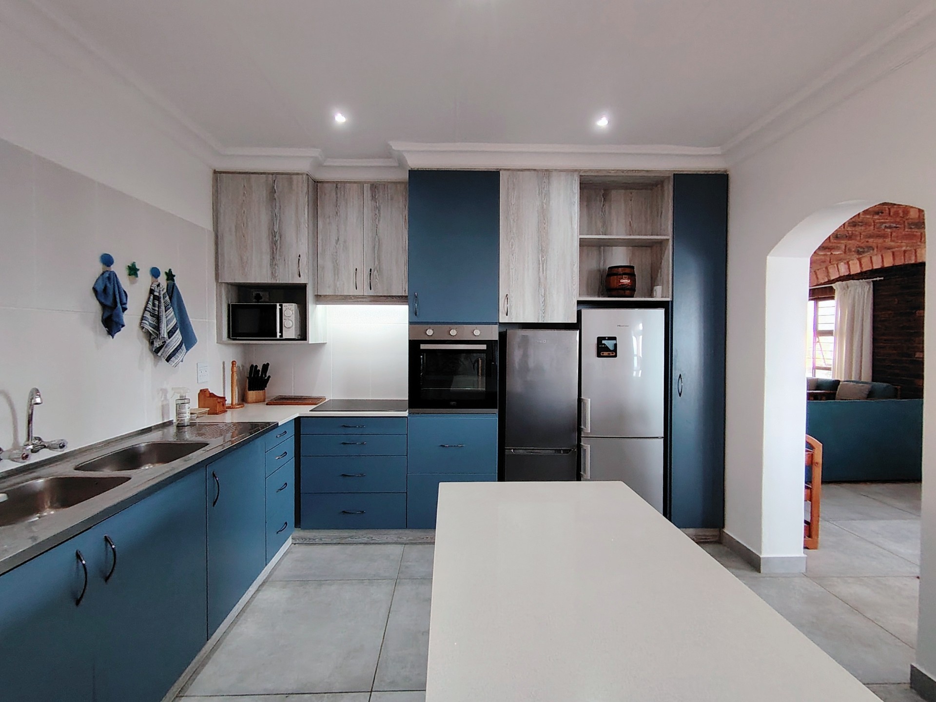 Apartment for sale in Margate, KwaZulu Natal, 256 m²