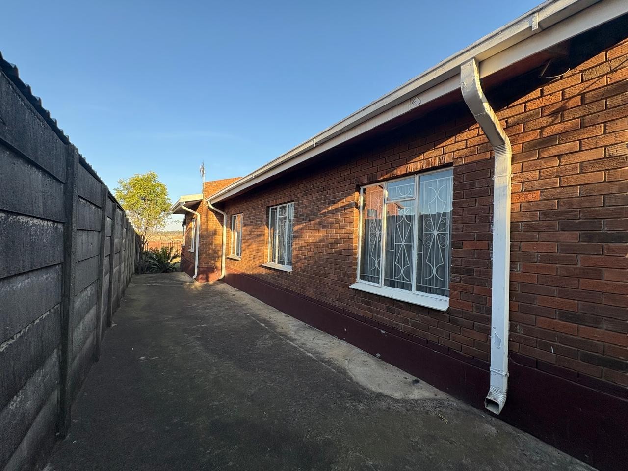 House for sale in Lennoxton, Newcastle, KwaZulu Natal, 600 m²