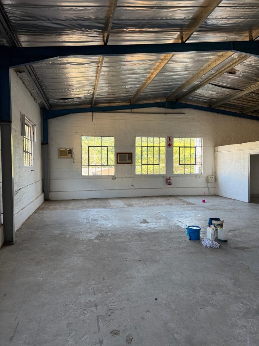 Warehouse for rent in Morningside, Durban, KwaZulu Natal, 420 m²