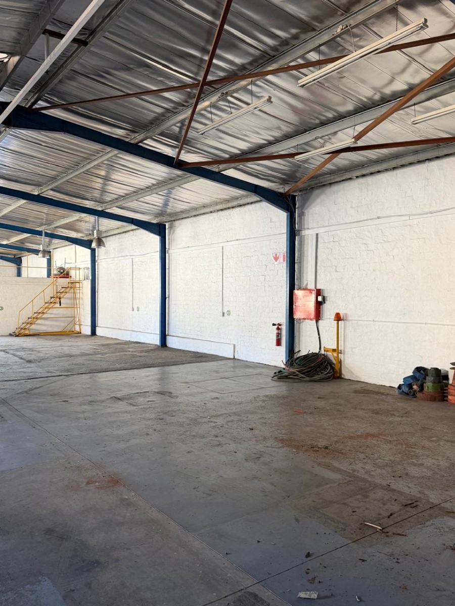 Warehouse for rent in Morningside, Durban, KwaZulu Natal, 420 m²