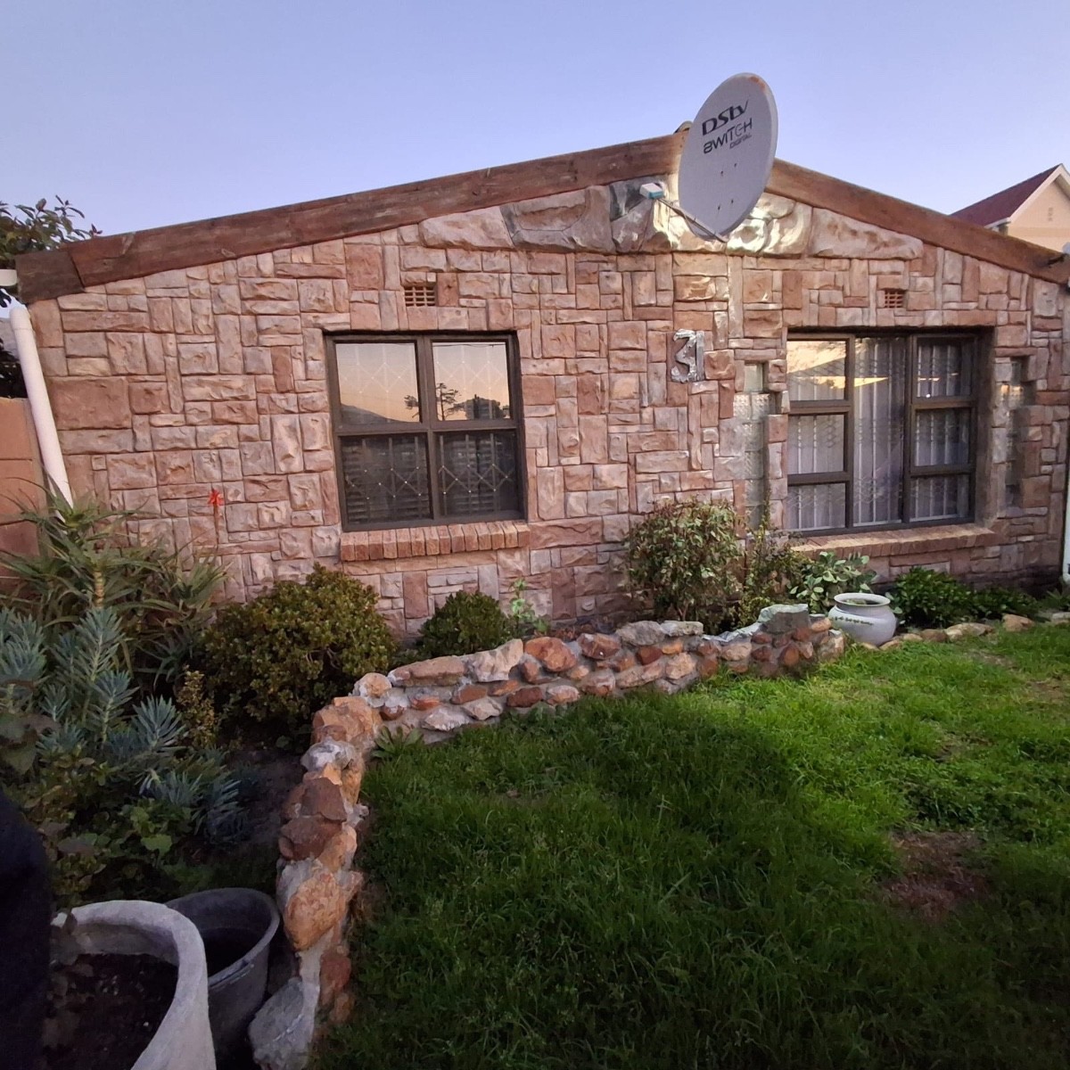 Modern 3 Bedroom Family Home For Sale In Ravensmead