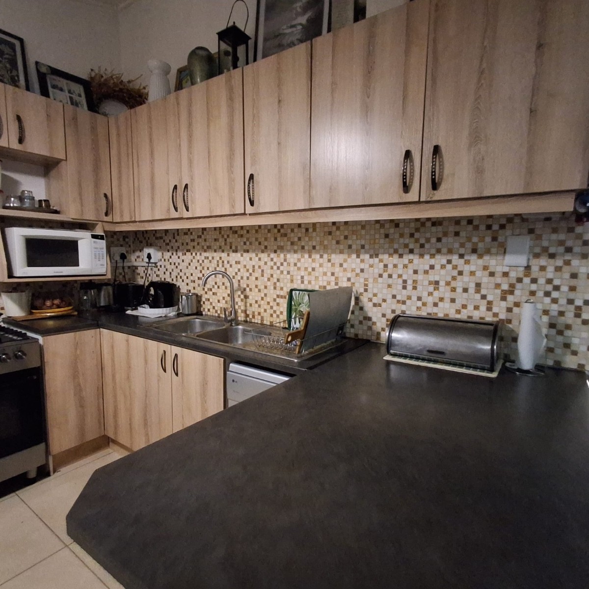 Modern 3 Bedroom Family Home For Sale In Ravensmead