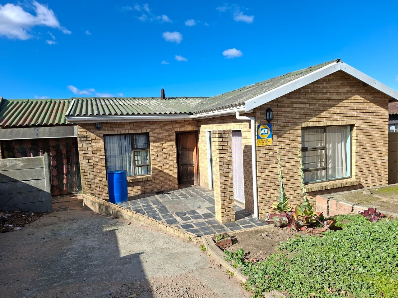 House for sale in Pacaltsdorp, George, 173 m²