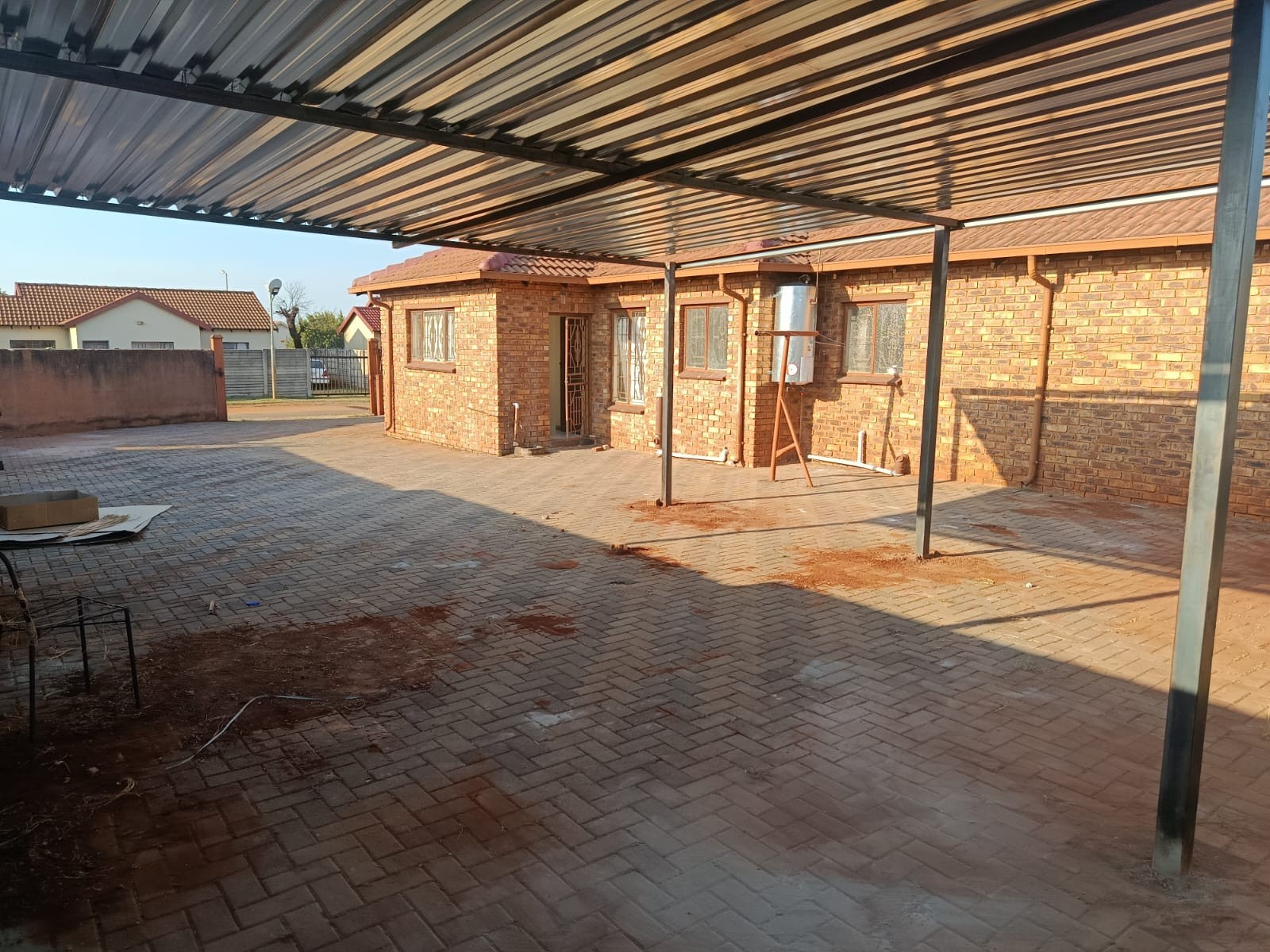 Spacious 3-Bedroom Family Home in a Quiet and Secure Location