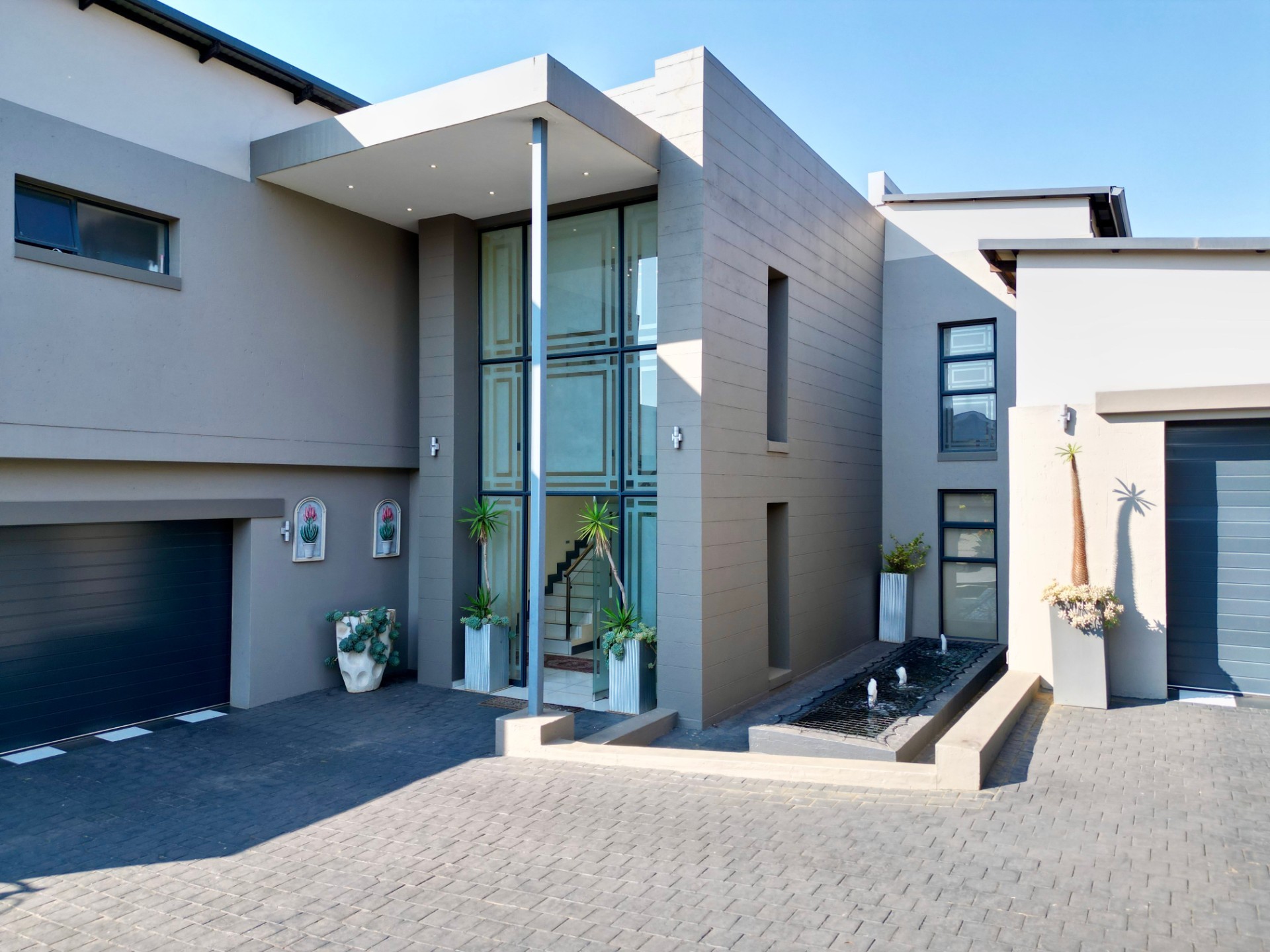 House for sale in Midstream Estate, Centurion, 623 m²