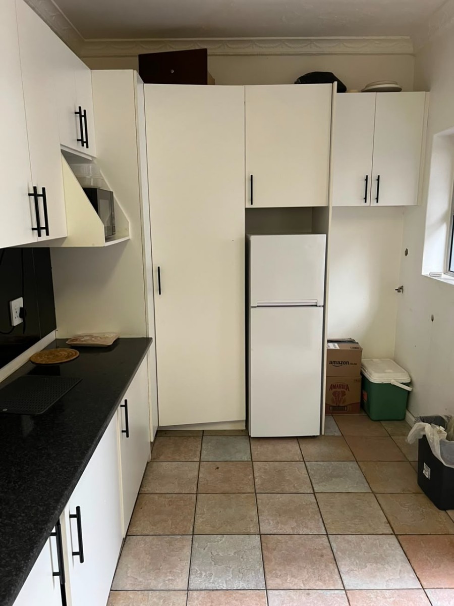 Room for rent in Zonnebloem, Cape Town