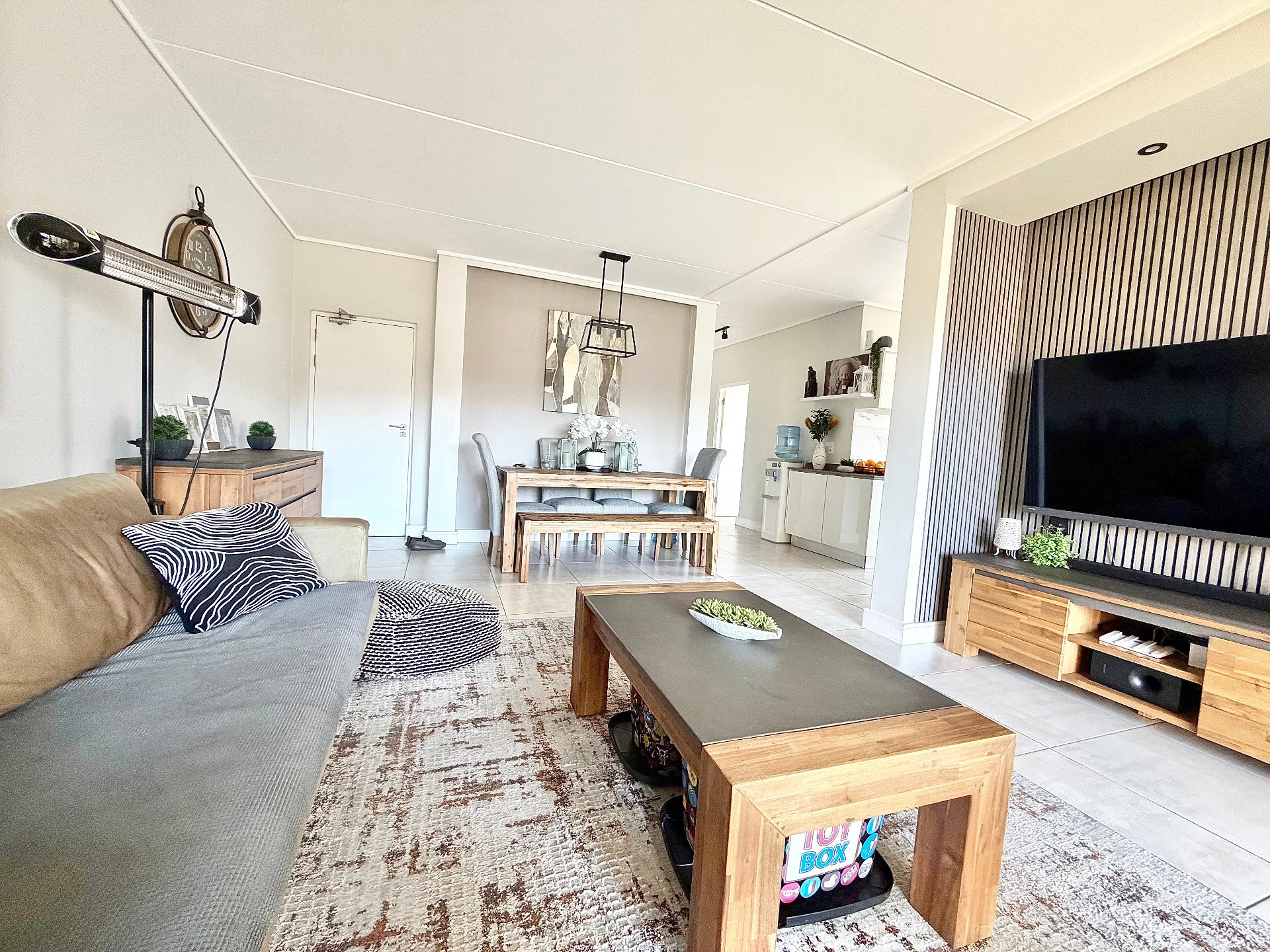 Immaculate Signature Series 3Bed - 2Bath - The Polofields Lifestyle 5