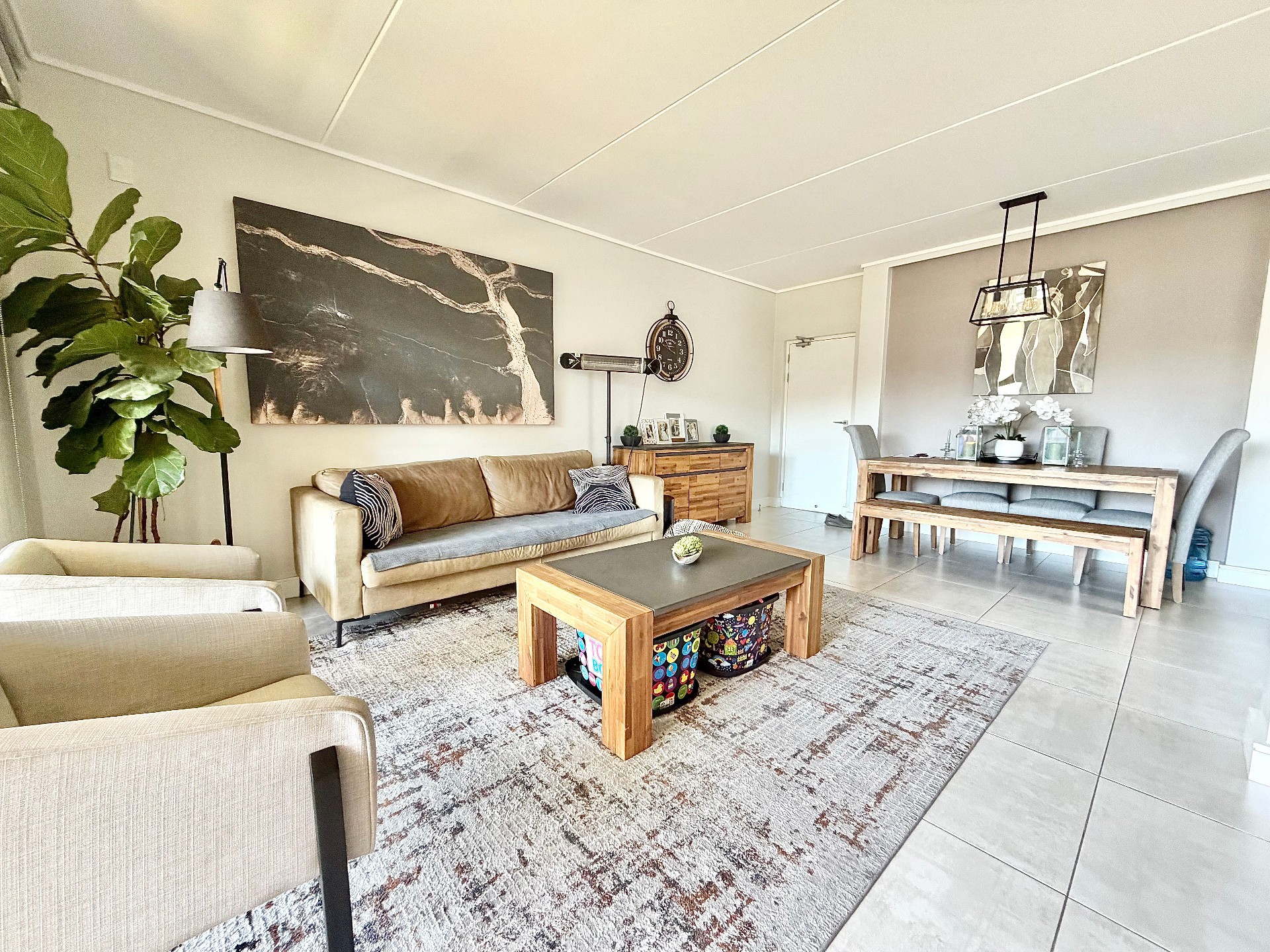 Immaculate Signature Series 3Bed - 2Bath - The Polofields Lifestyle 2