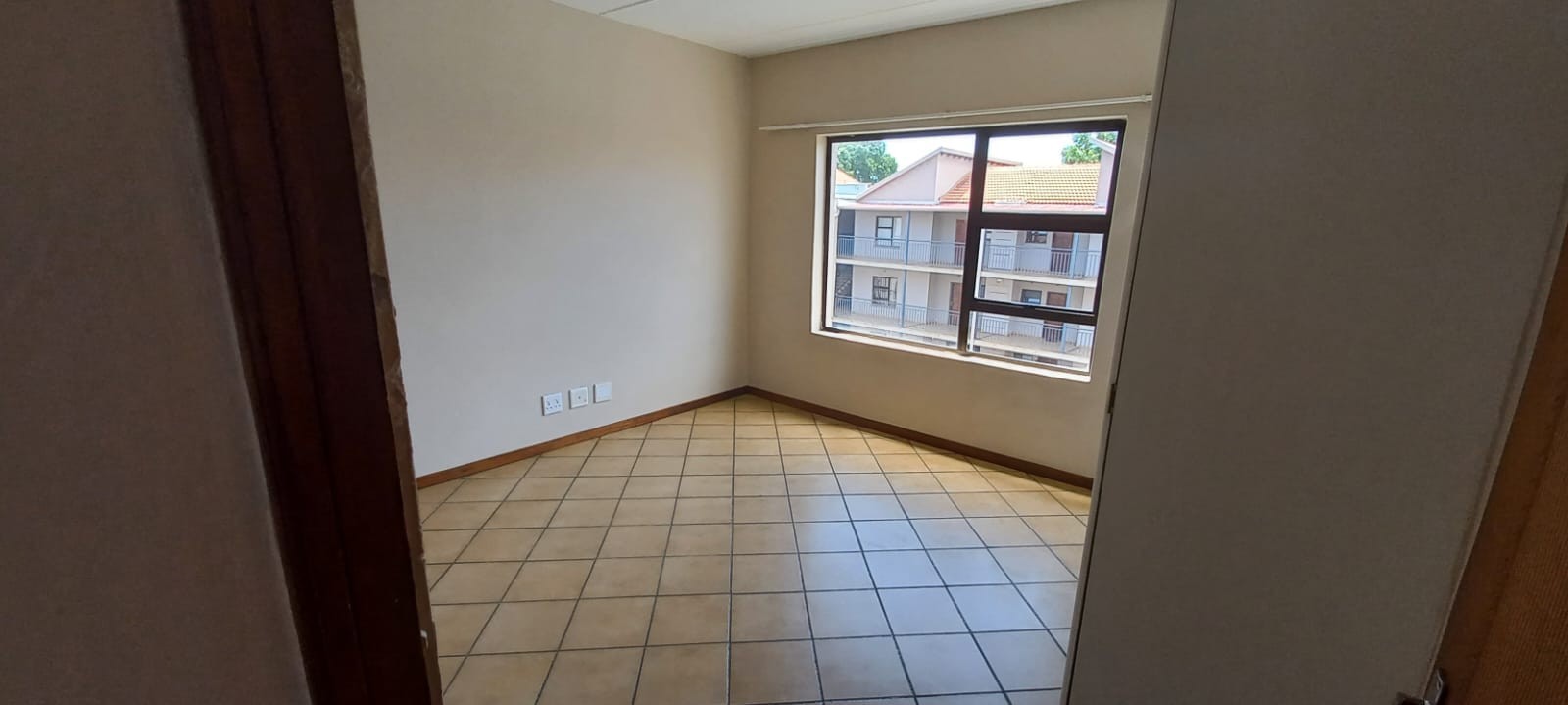 Apartment For Sale in Florida, Roodepoort