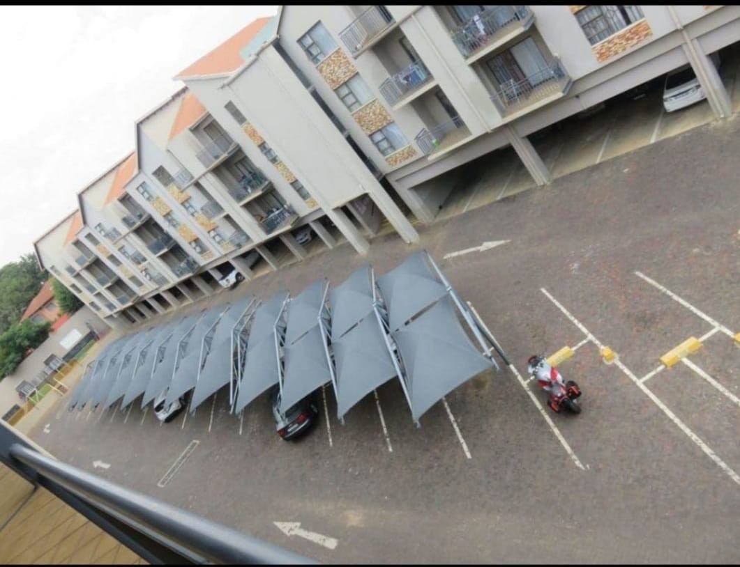 Apartment For Sale in Florida, Roodepoort
