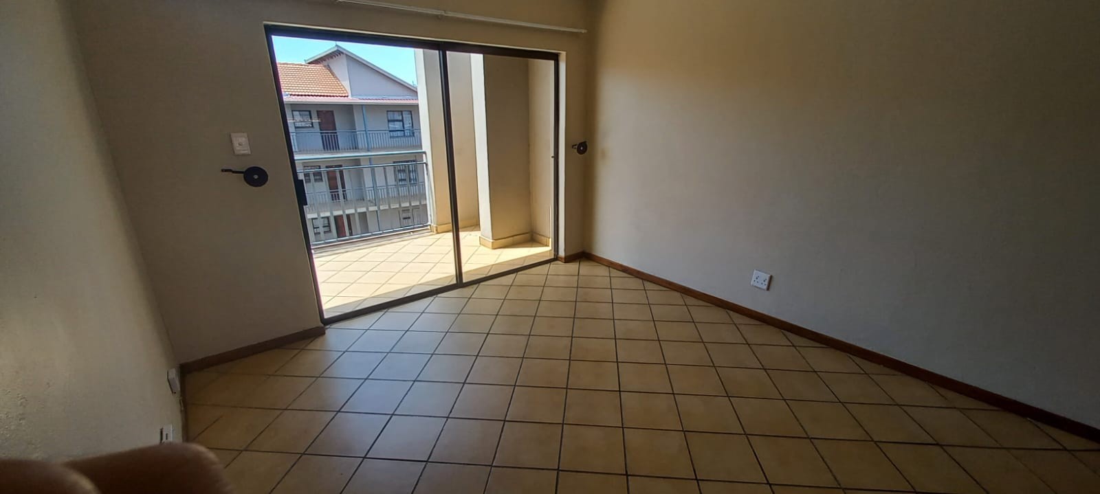 Apartment For Sale in Florida, Roodepoort
