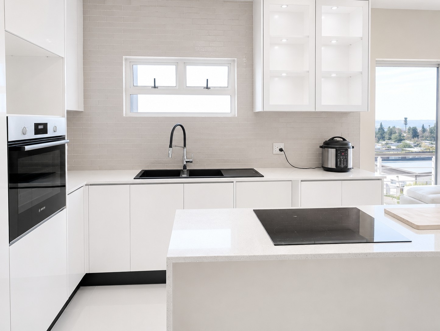 Apartment for sale in Broadacres, Sandton, 90 m²
