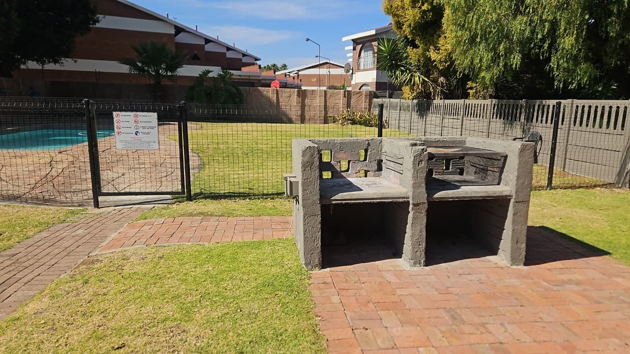 Modern 2-Bedroom Apartment to Rent in Secure Estate -R7500