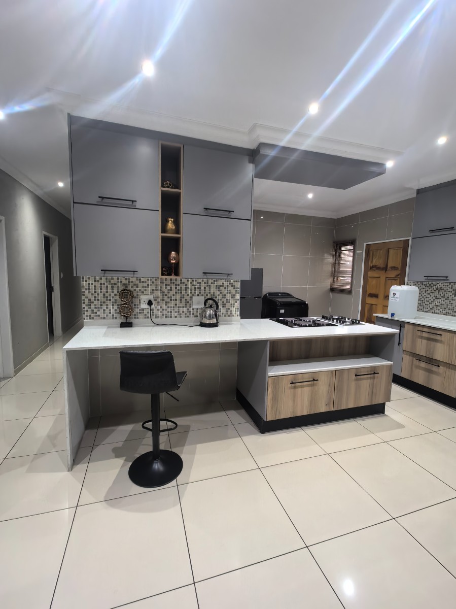 House for sale in Aerorand, Middelburg