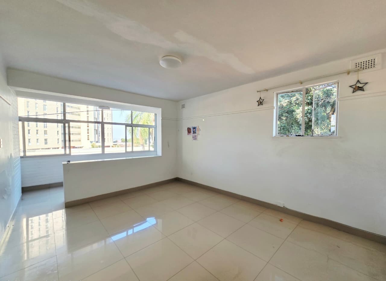 Apartment To Rent in Glenwood, Durban, KwaZulu Natal