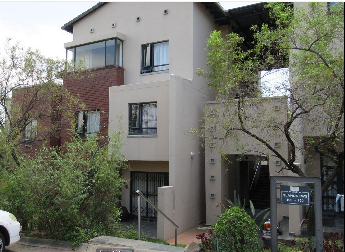 Apartment for sale in Jackal Creek Golf Estate, Randburg, 139 m²