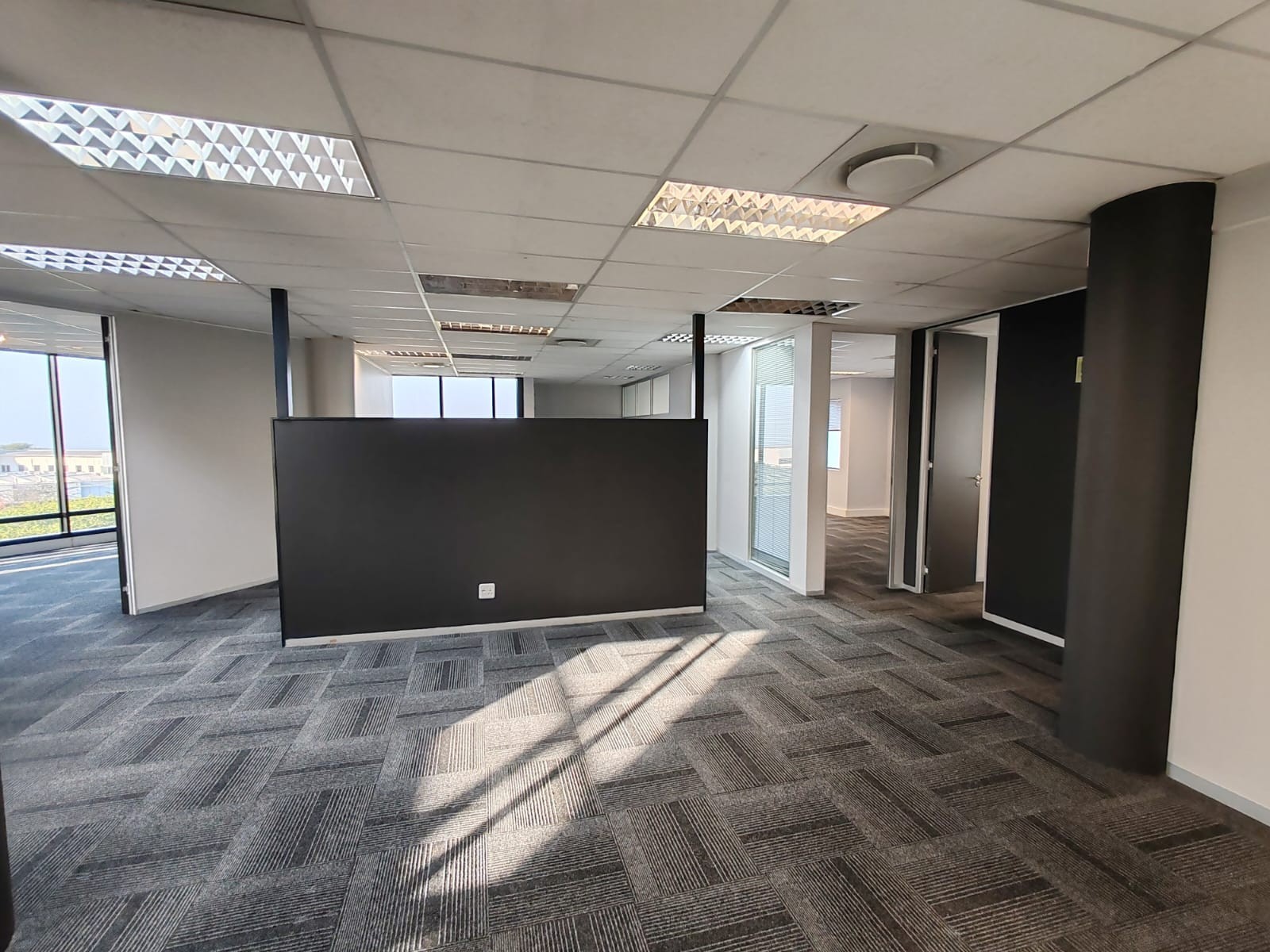 Office for sale in Umhlanga Ridge, Umhlanga, KwaZulu Natal, 238 m²
