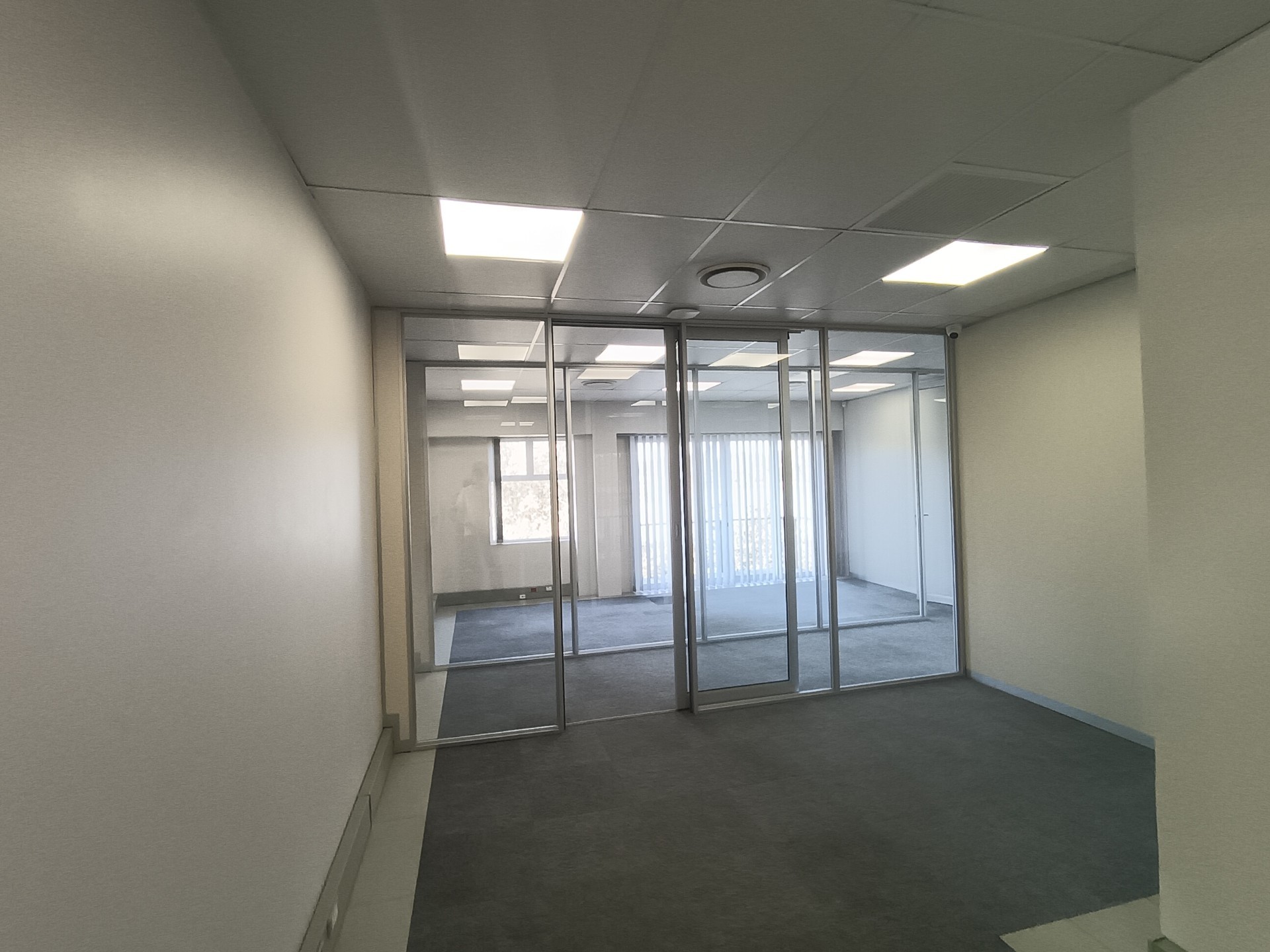 121 m² Office To Let in Mount Edgecombe
