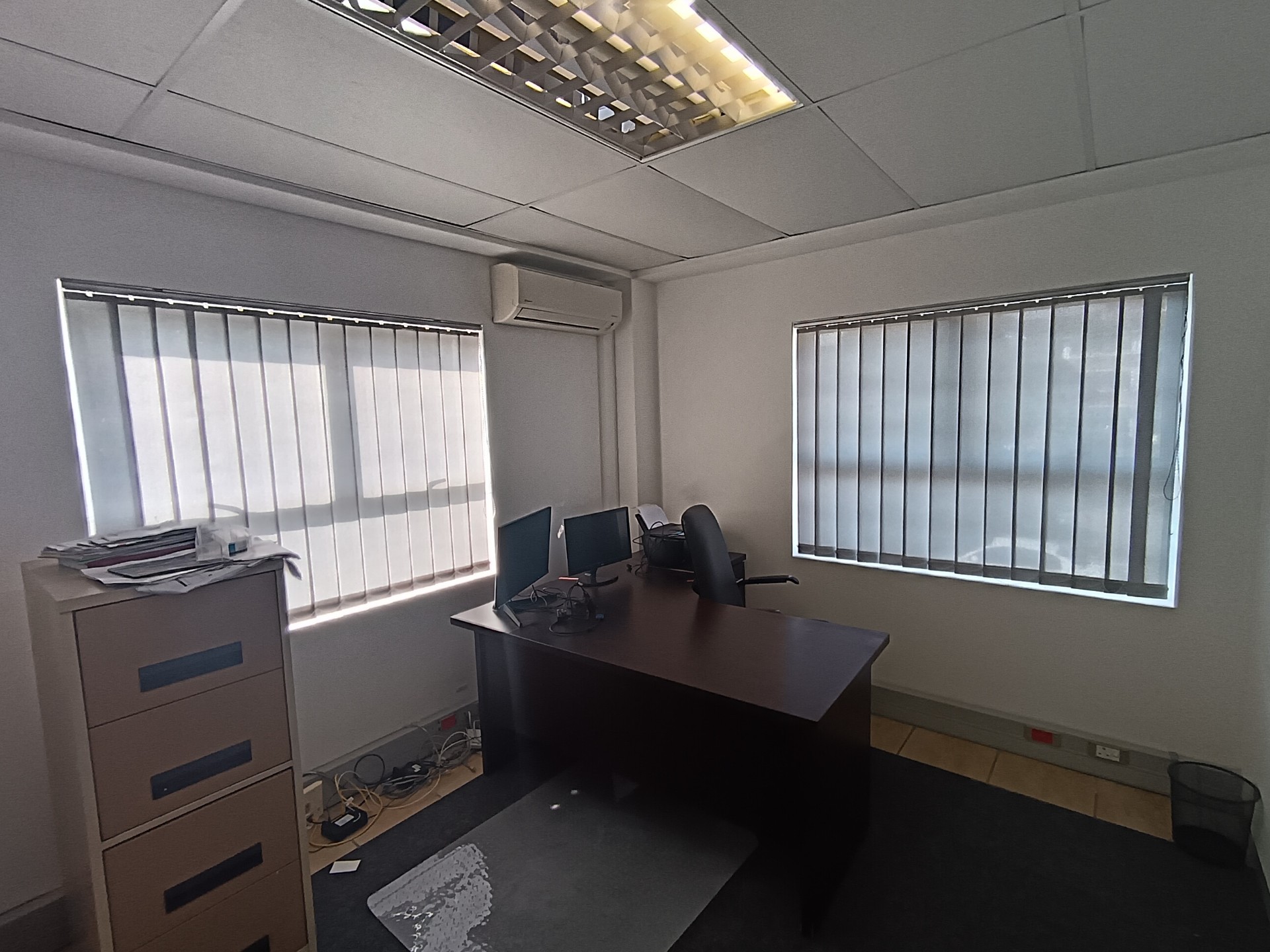 Office for rent in Mount Edgecombe, KwaZulu Natal, 157 m²