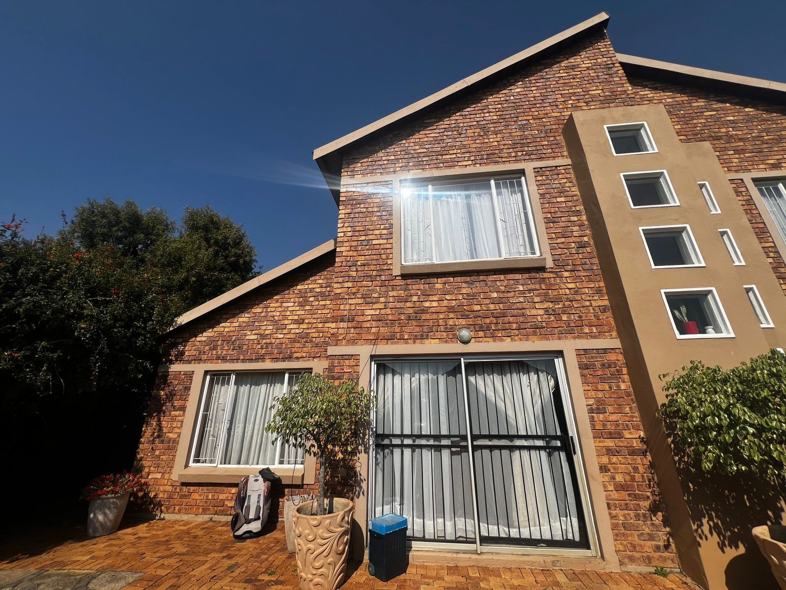 Townhouse For Sale in Heuwelsig Estate, Centurion
