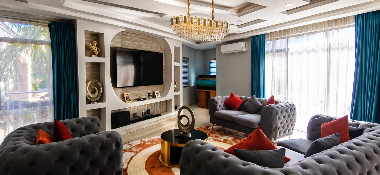 A Masterpiece of Contemporary Luxury!!